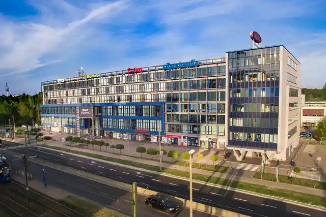 Buma Square, Wadowicka 6/8, Kraków, Południe