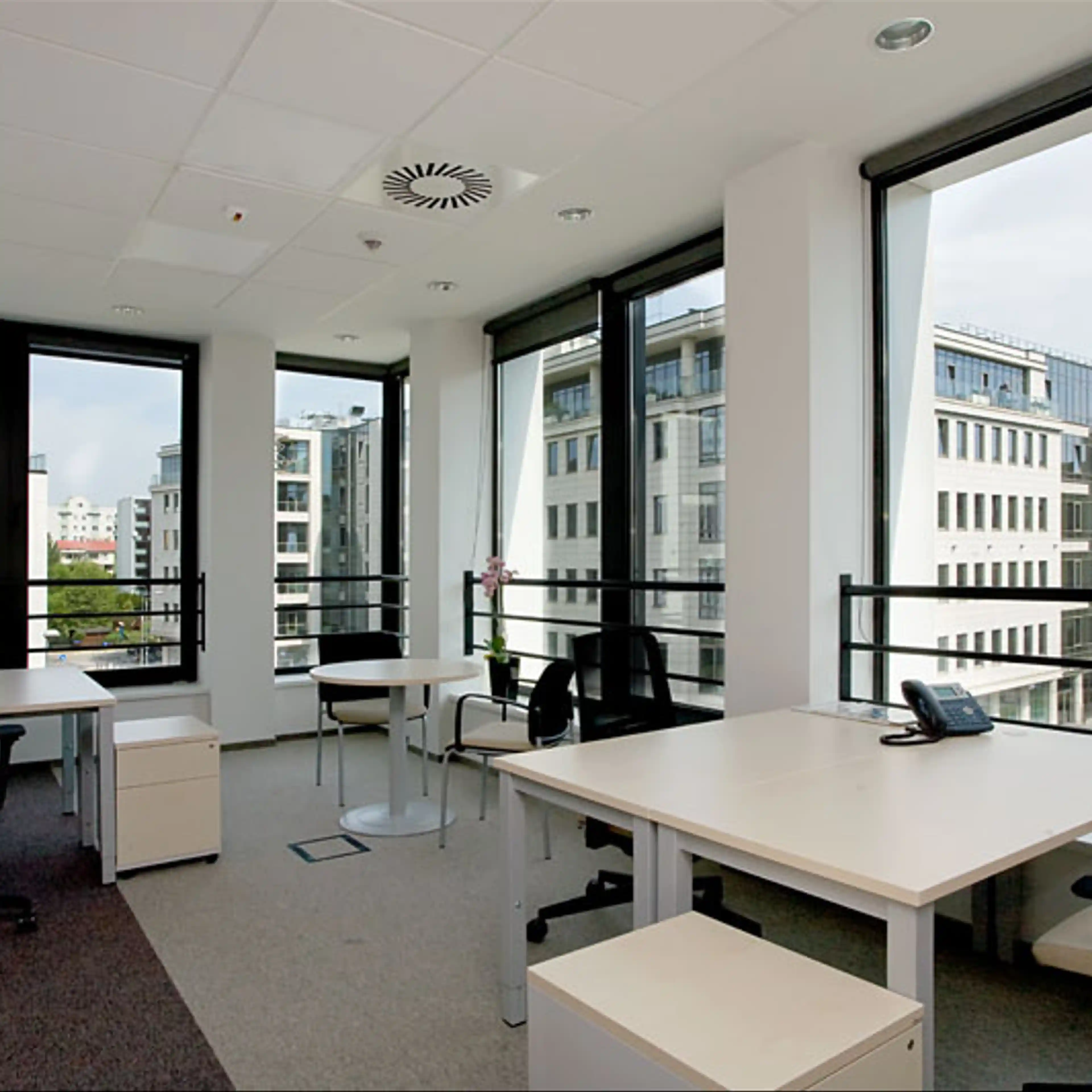 Carpathia Office House - biura serwisowane, Zajęcza 15, Warsaw, Centrum