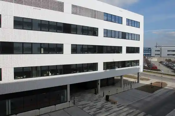 DOT Office B, Czerwone Maki, Krakow, Południe