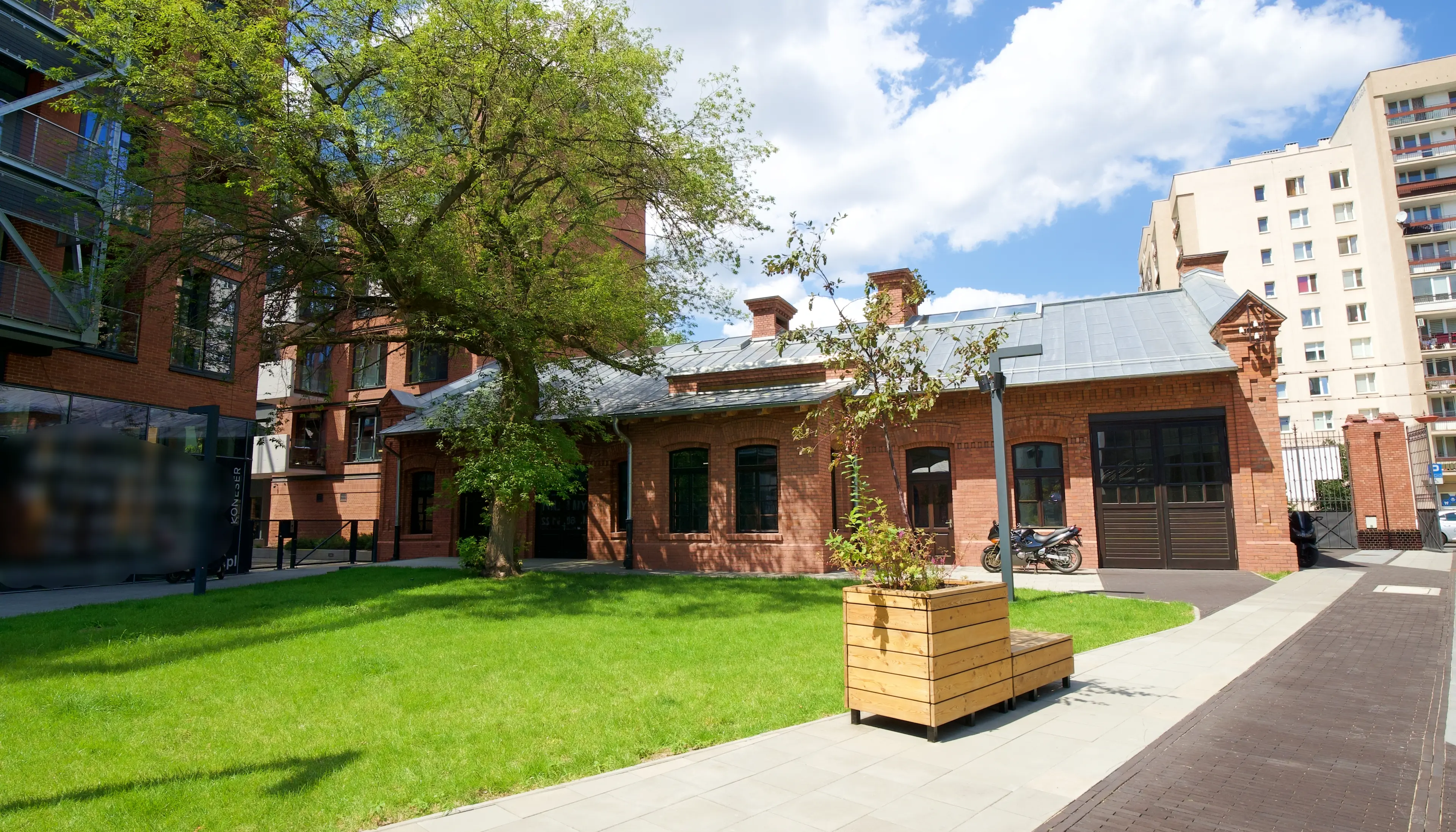 Koneser Guardhouse / Budynek A, Ząbkowska, Warsaw, Praga