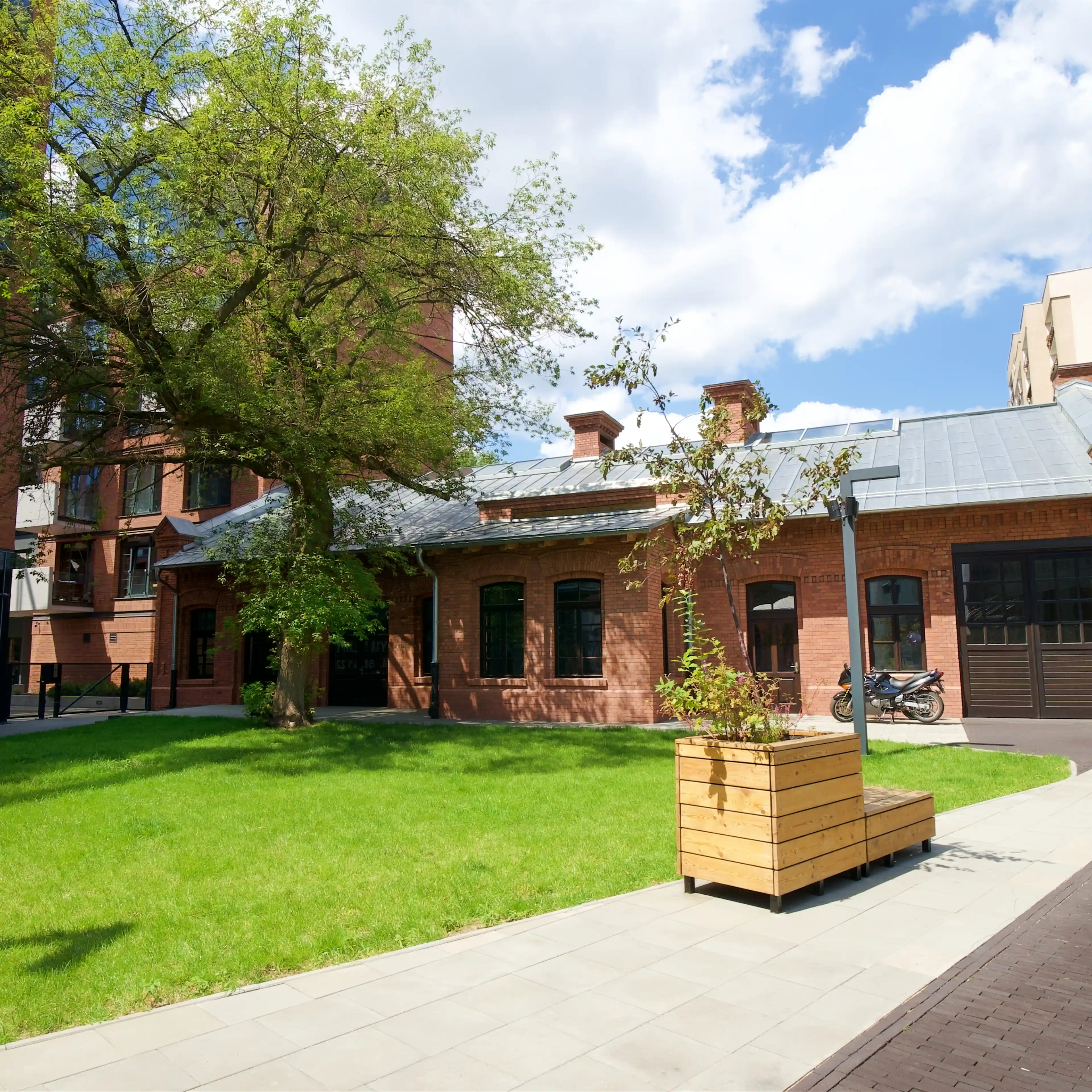 Koneser Guardhouse / Budynek A, Ząbkowska, Warsaw, Praga