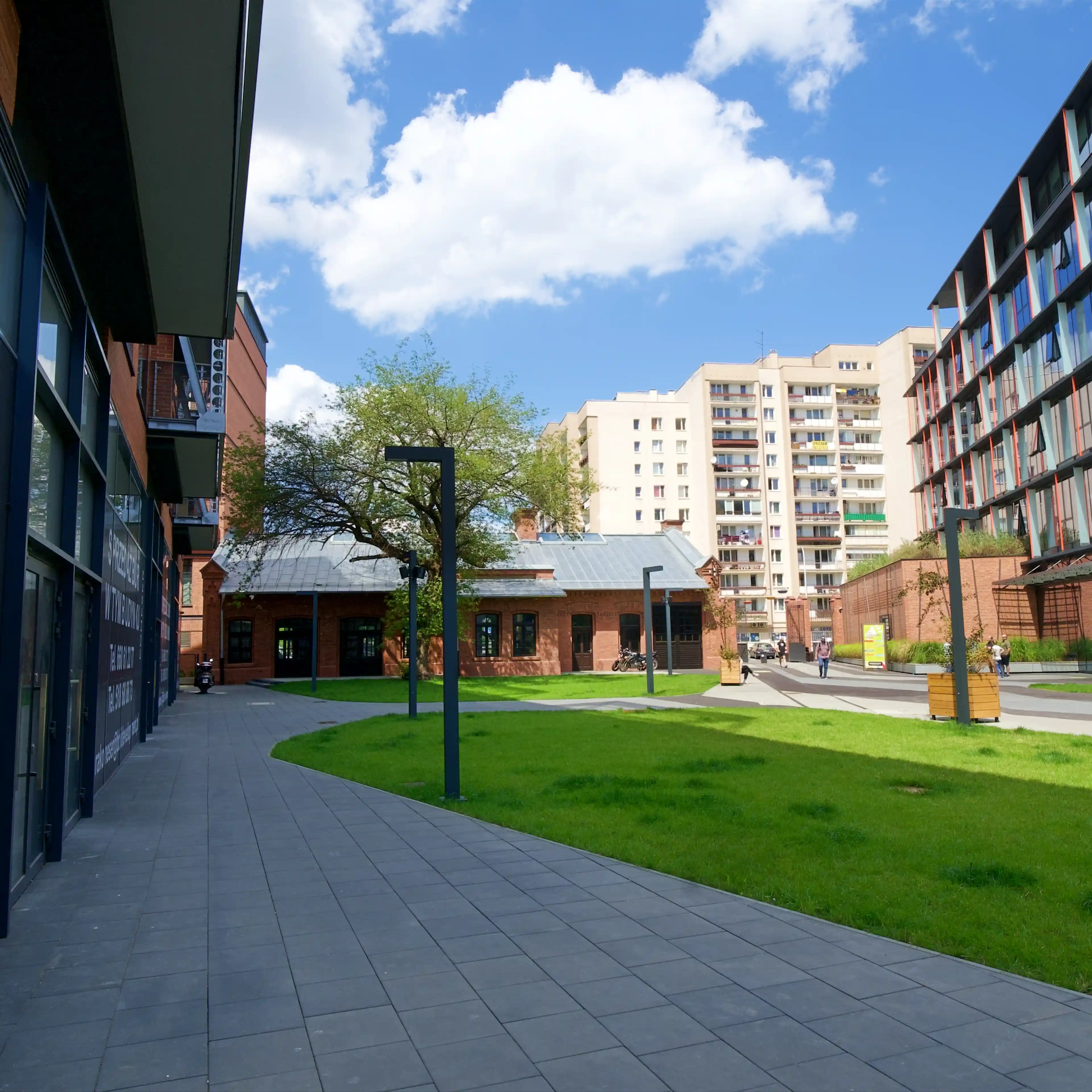 Koneser Centrum Praskie Budynek P, Plac Konesera 8, Warsaw, Praga