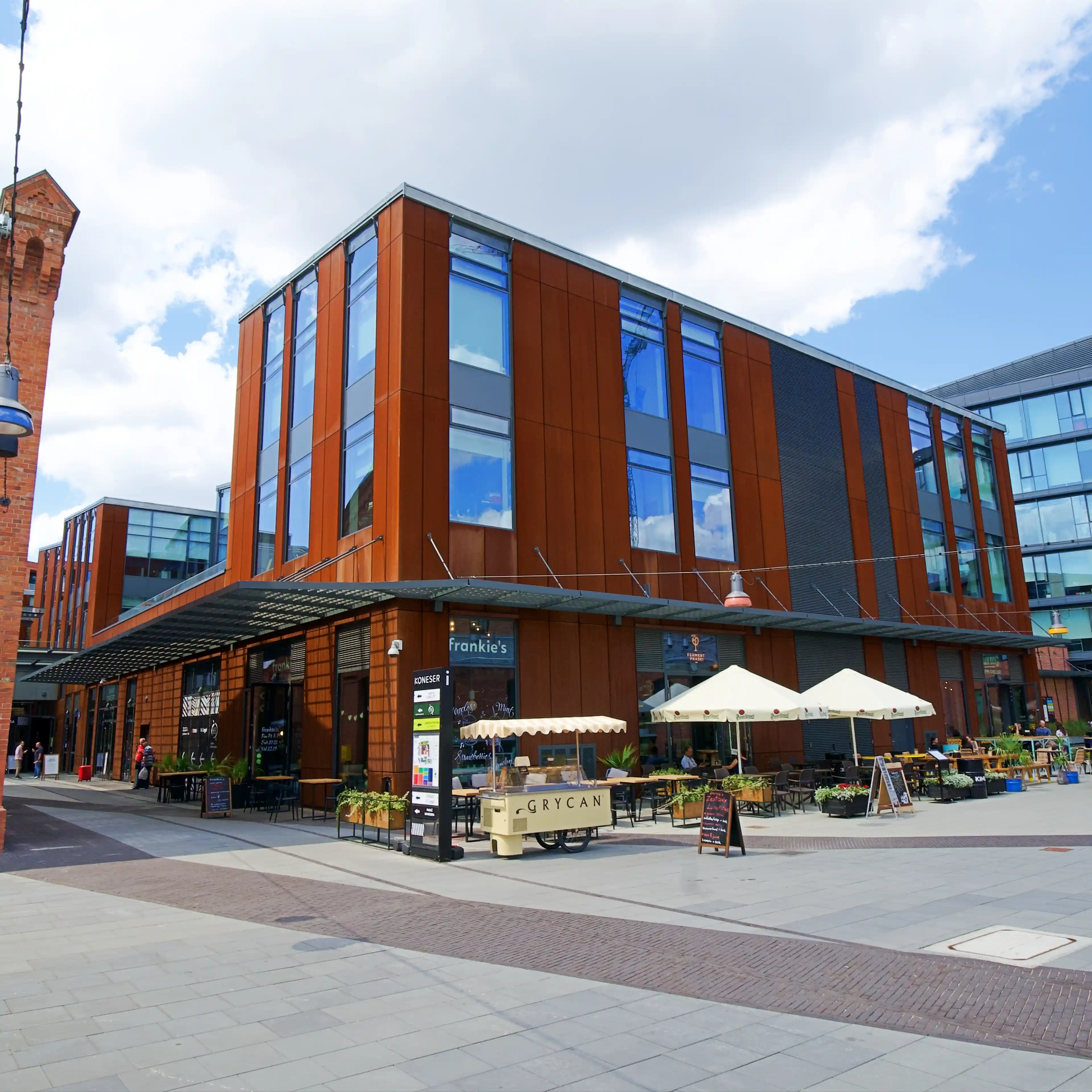 Monopol M / Koneser Centrum Praskie Budynek M, Plac Konesera 12, Warsaw, Praga