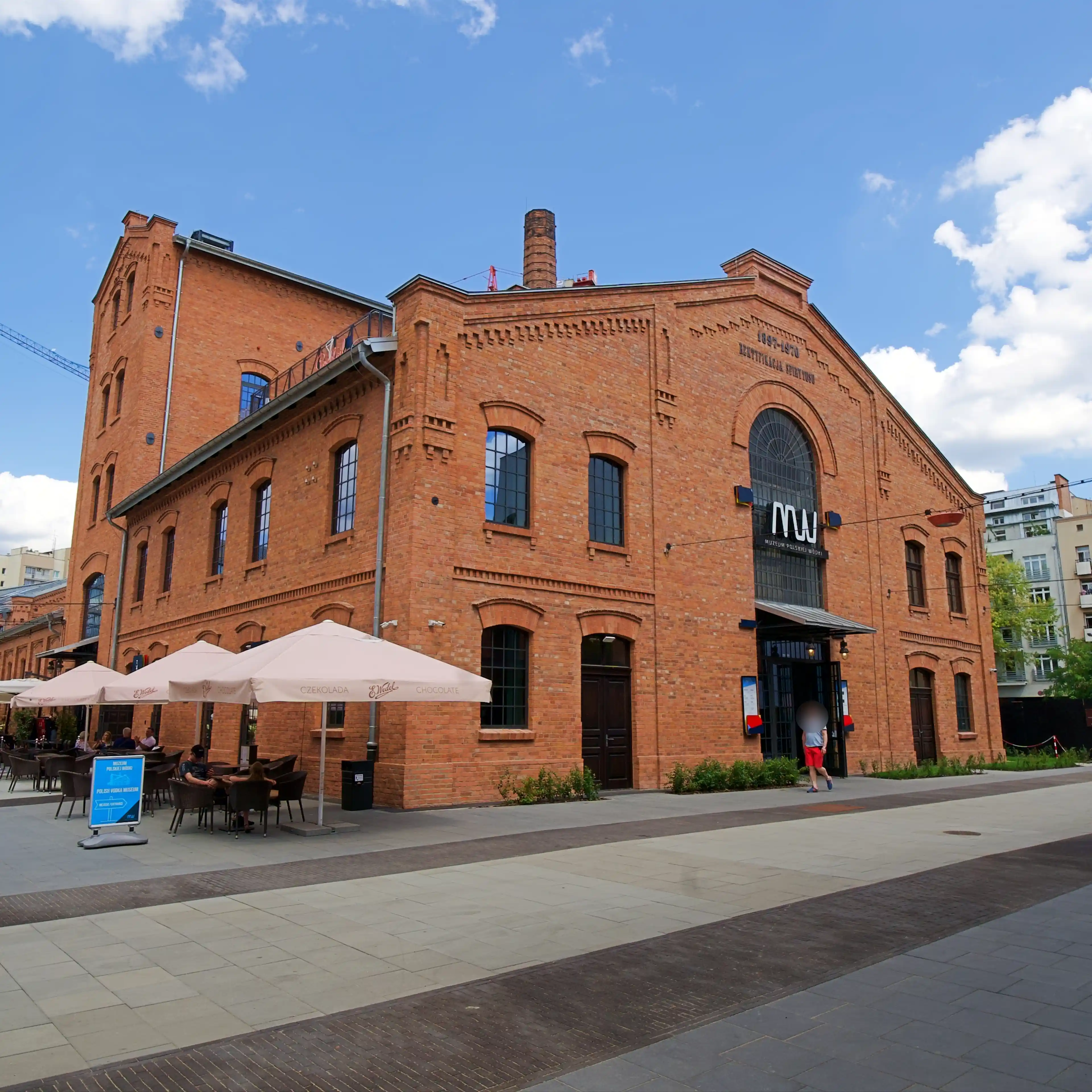 Monopol M / Koneser Centrum Praskie Budynek M, Plac Konesera 12, Warsaw, Praga