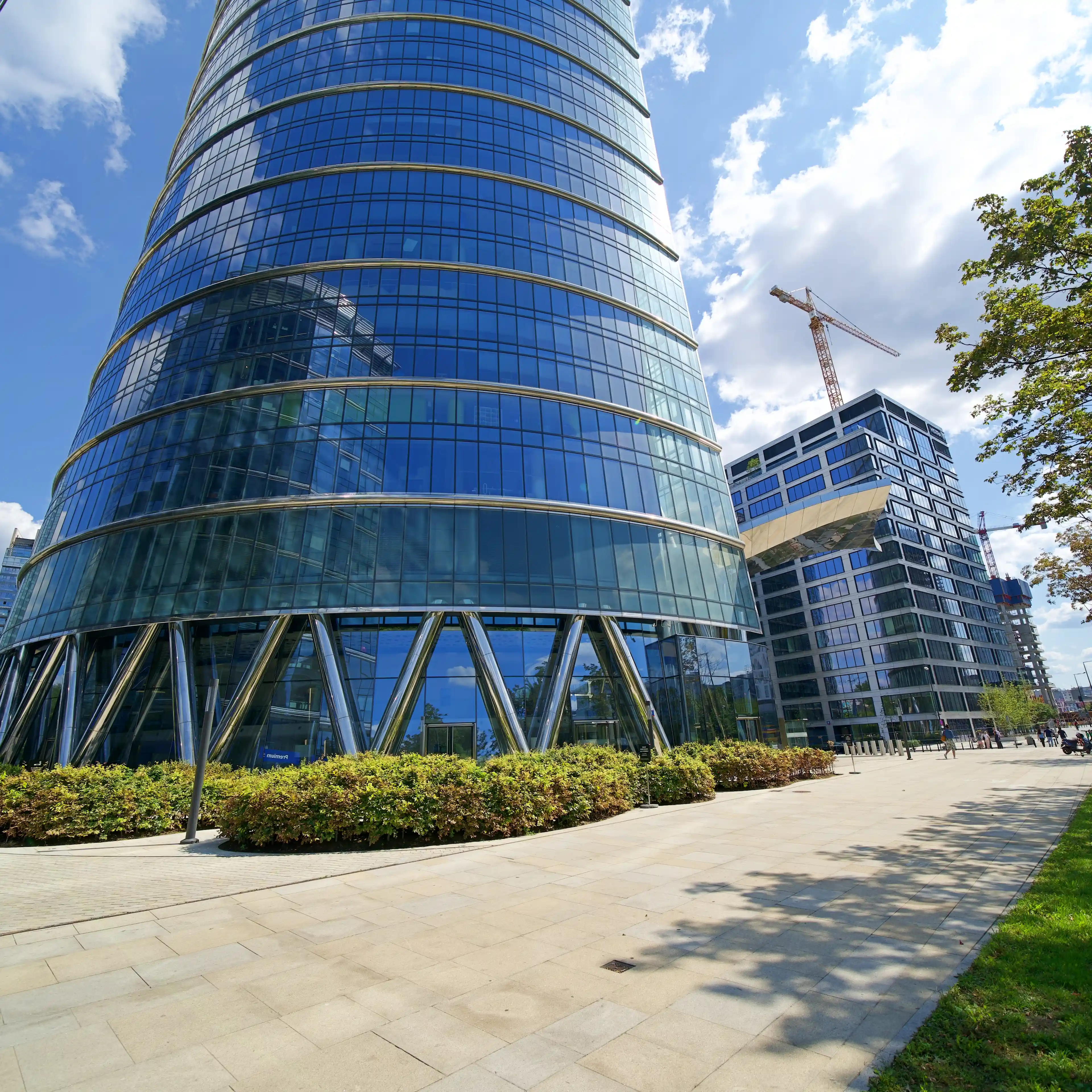 myhive Warsaw Spire Budynek A - Wieża - Biura serwisowane, Europejski 1, Warsaw, Wola