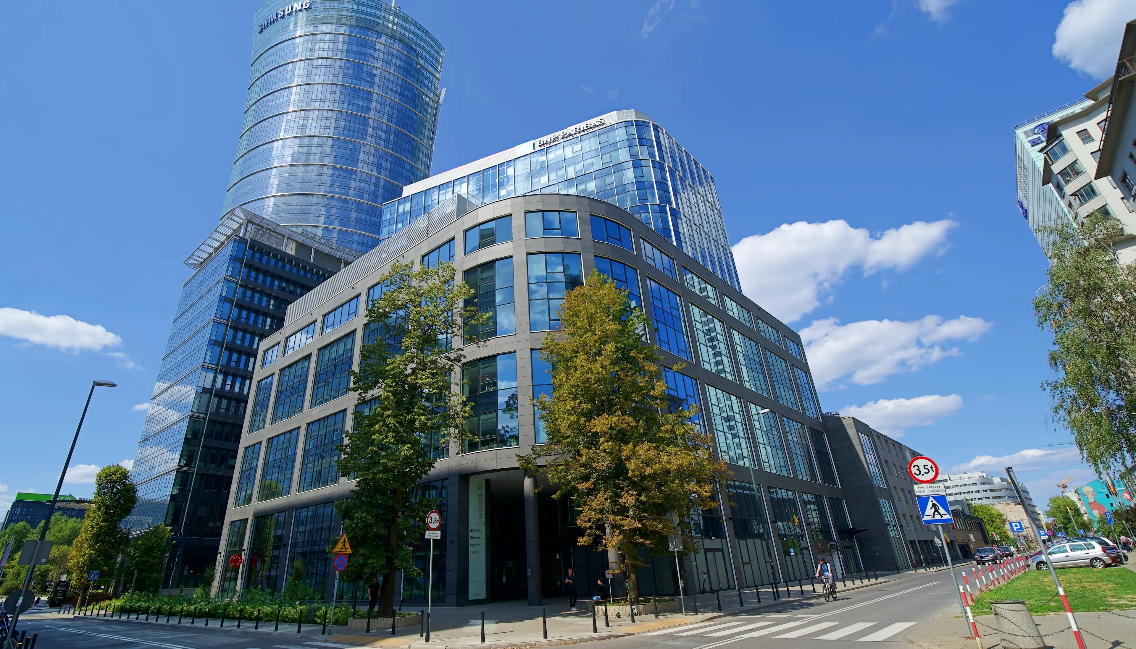 Wronia 31, Wronia 31, Warszawa, Wola