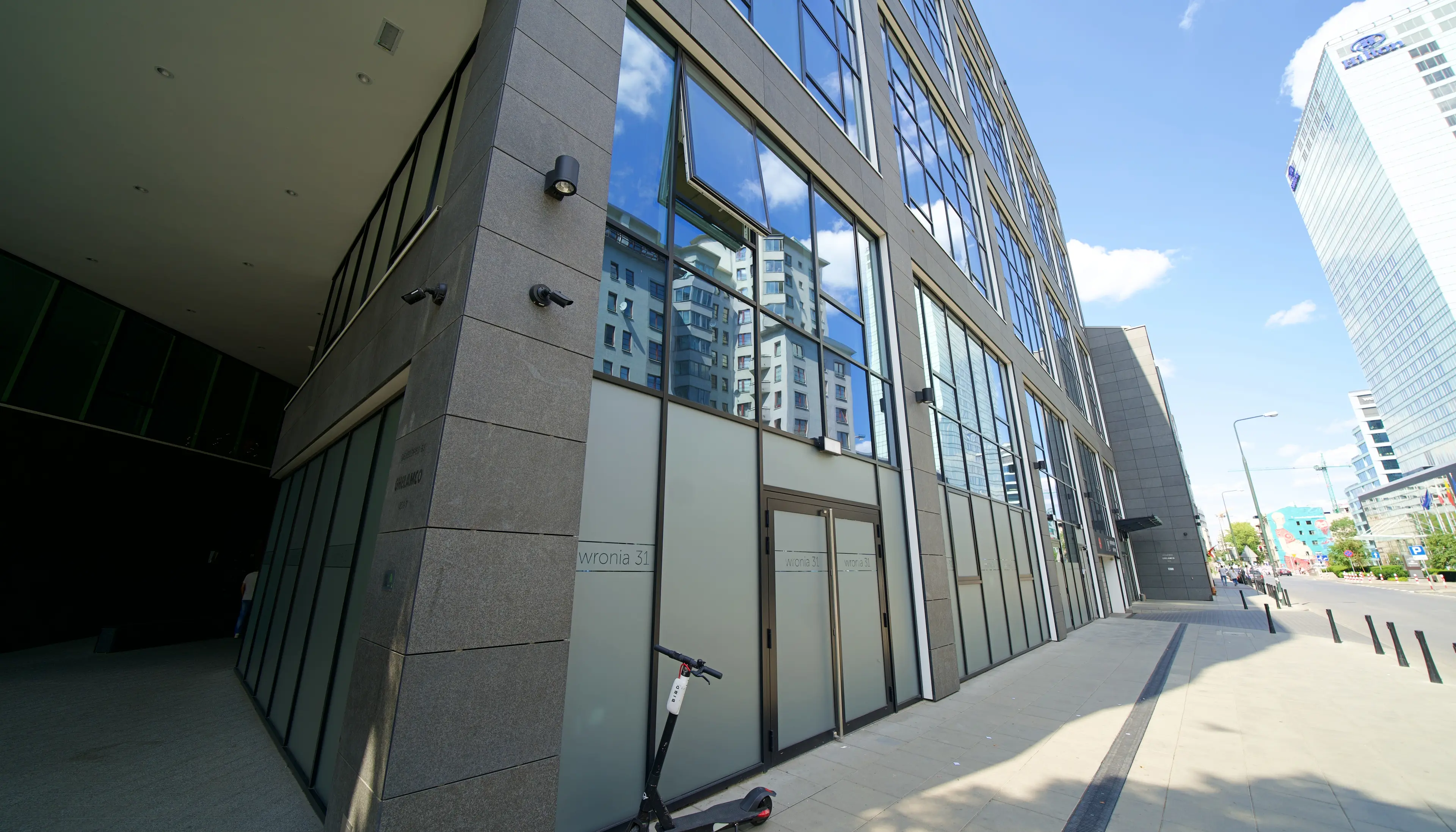 Wronia 31, Wronia 31, Warszawa, Wola