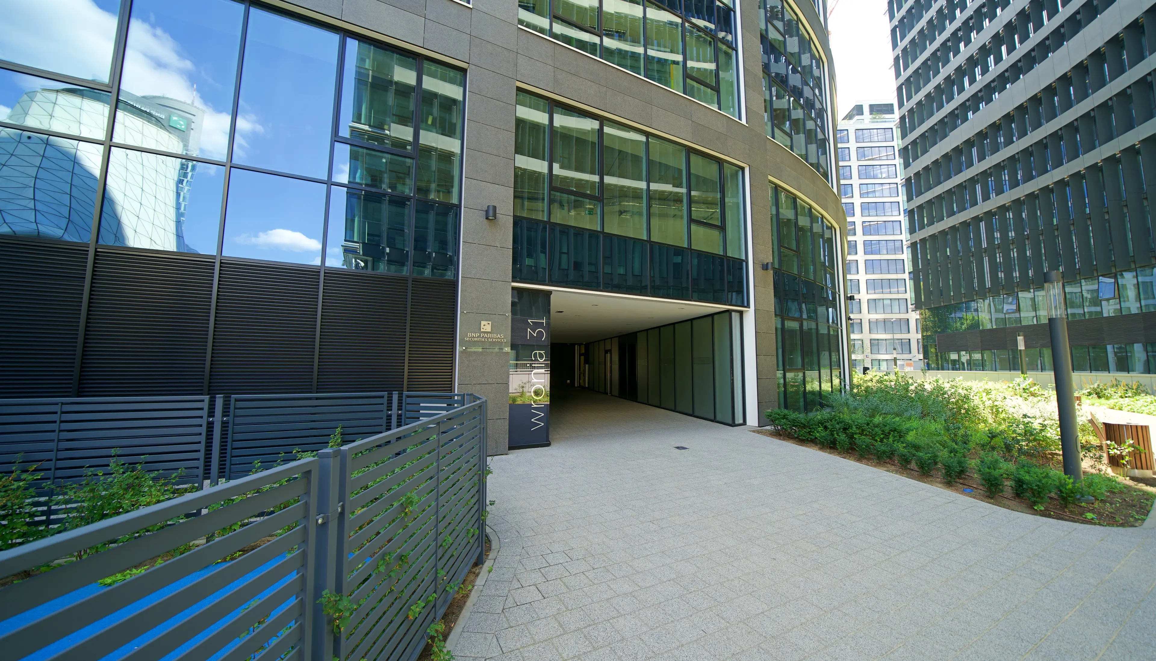 Wronia 31, Wronia 31, Warszawa, Wola
