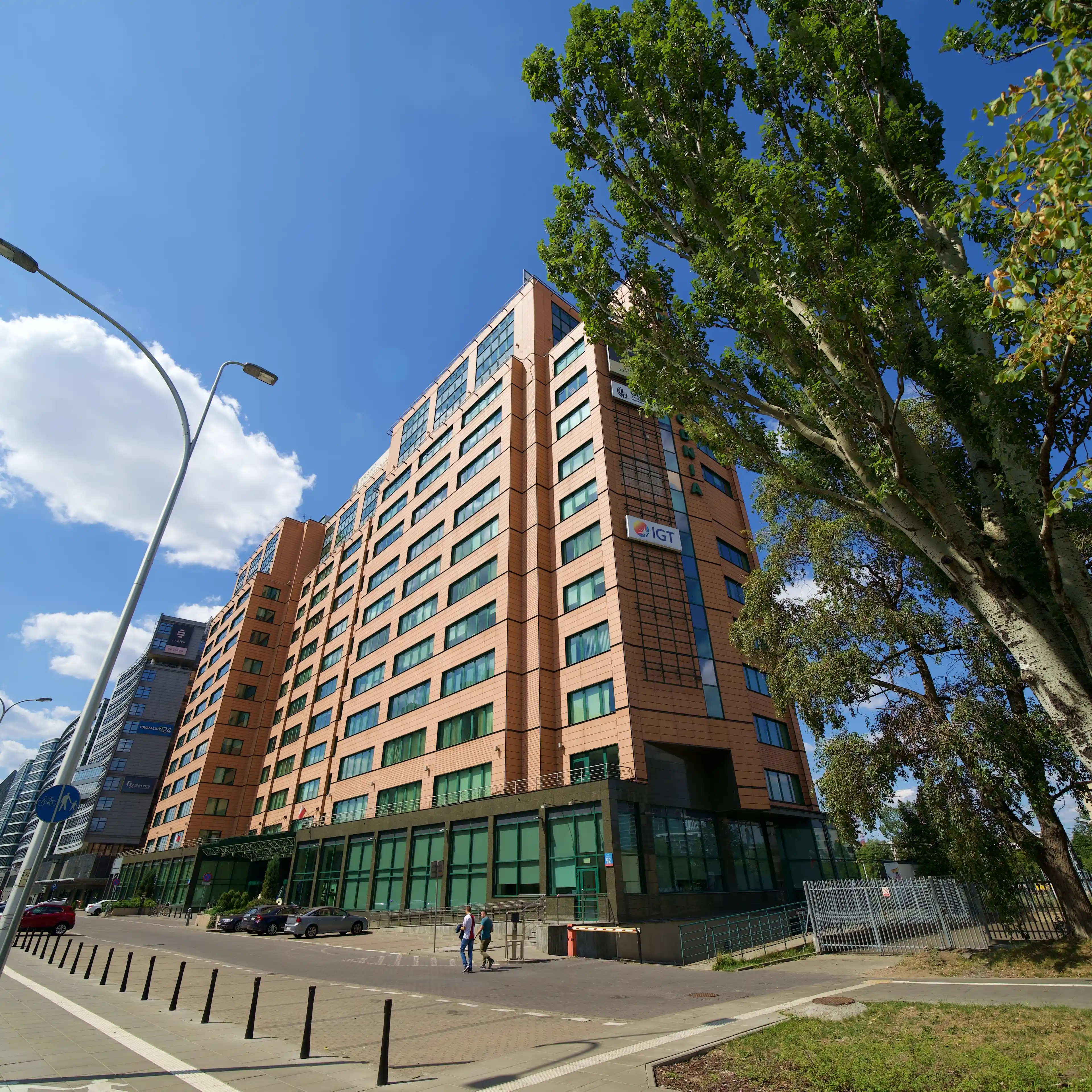 Brama Zachodnia, Al. Jerozolimskie 92, Warsaw, Ochota i Włochy