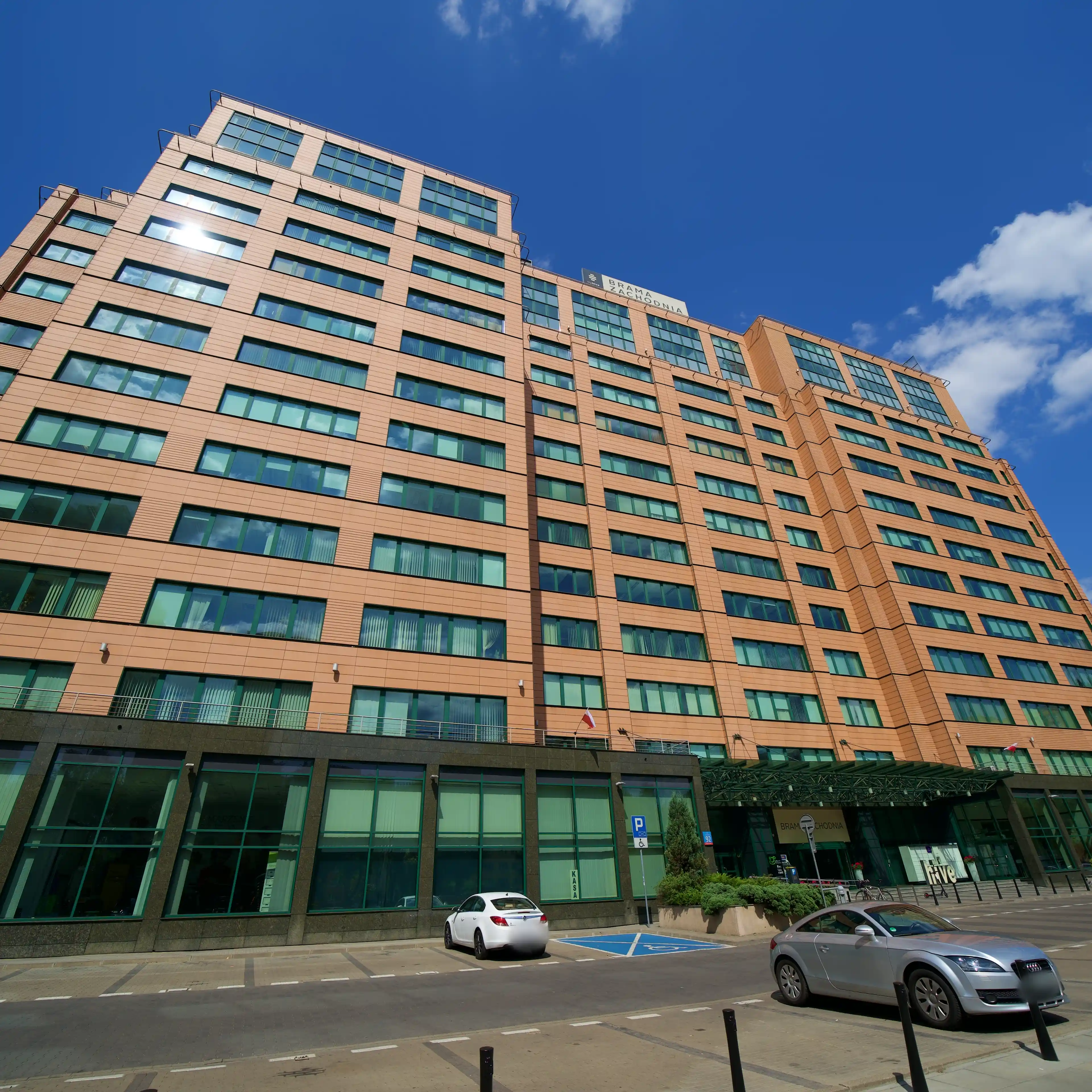 Brama Zachodnia, Al. Jerozolimskie 92, Warsaw, Ochota i Włochy