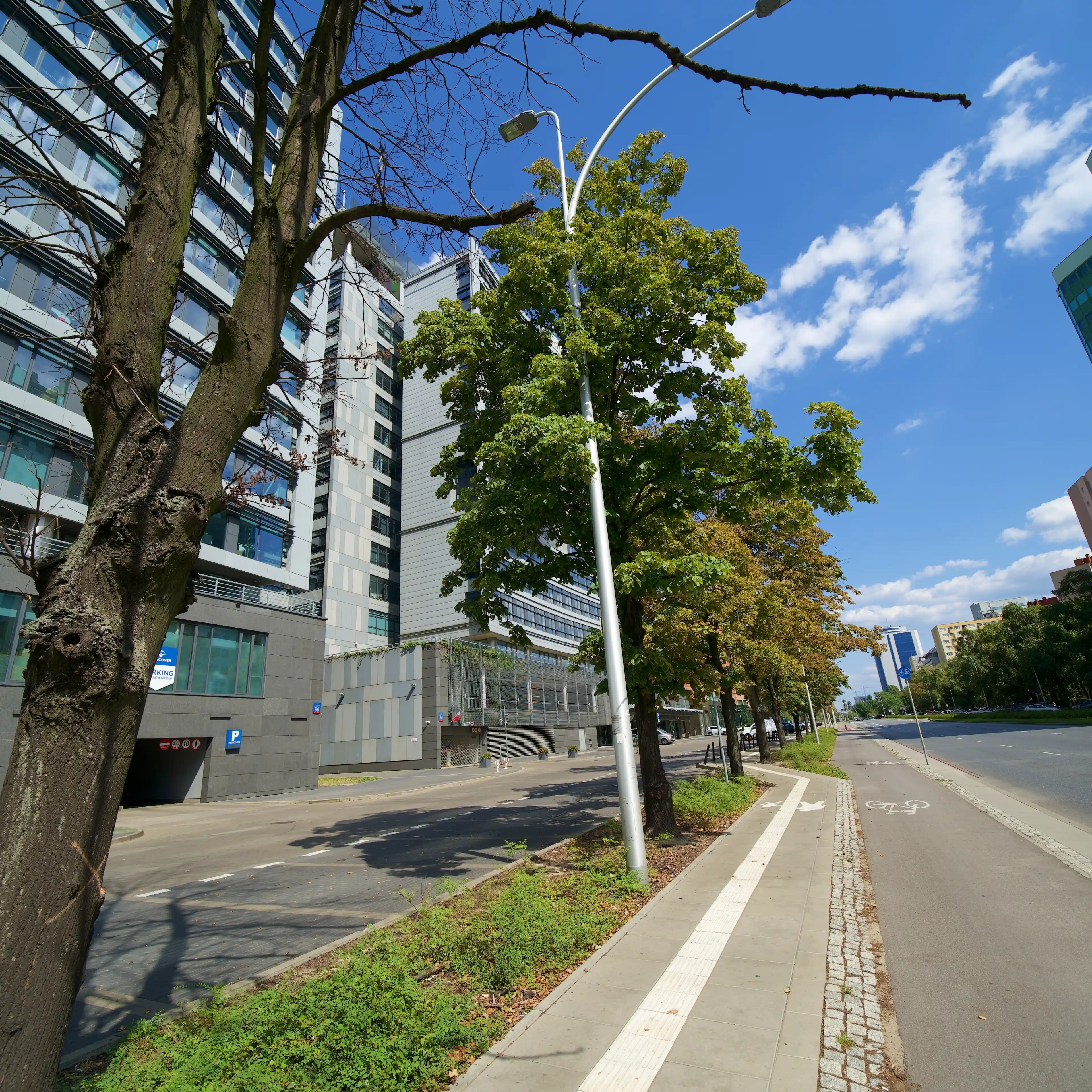 Equator I, Al. Jerozolimskie 94, Warsaw, Ochota i Włochy