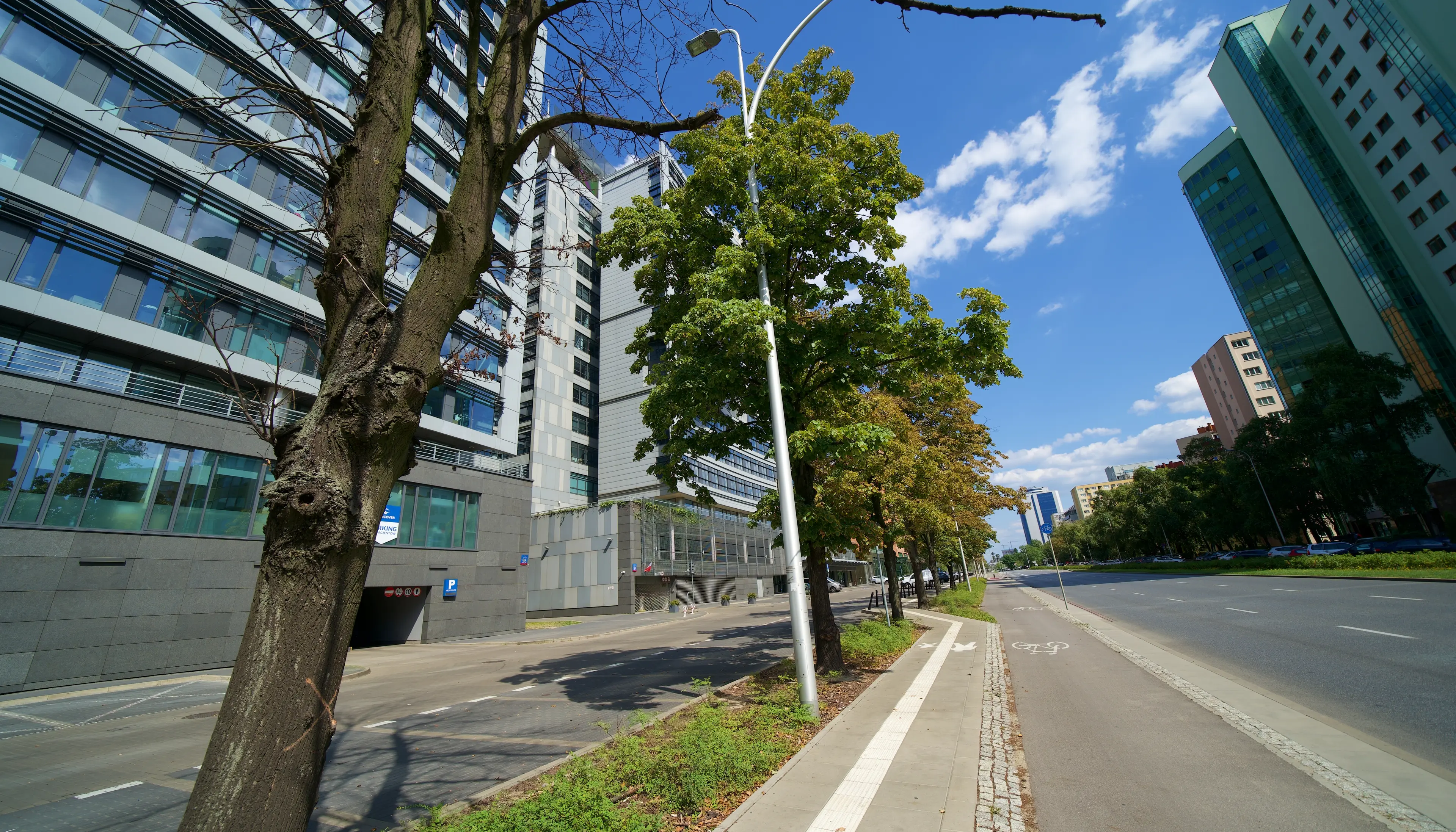 Equator II, Al. Jerozolimskie 96, Warsaw, Ochota i Włochy