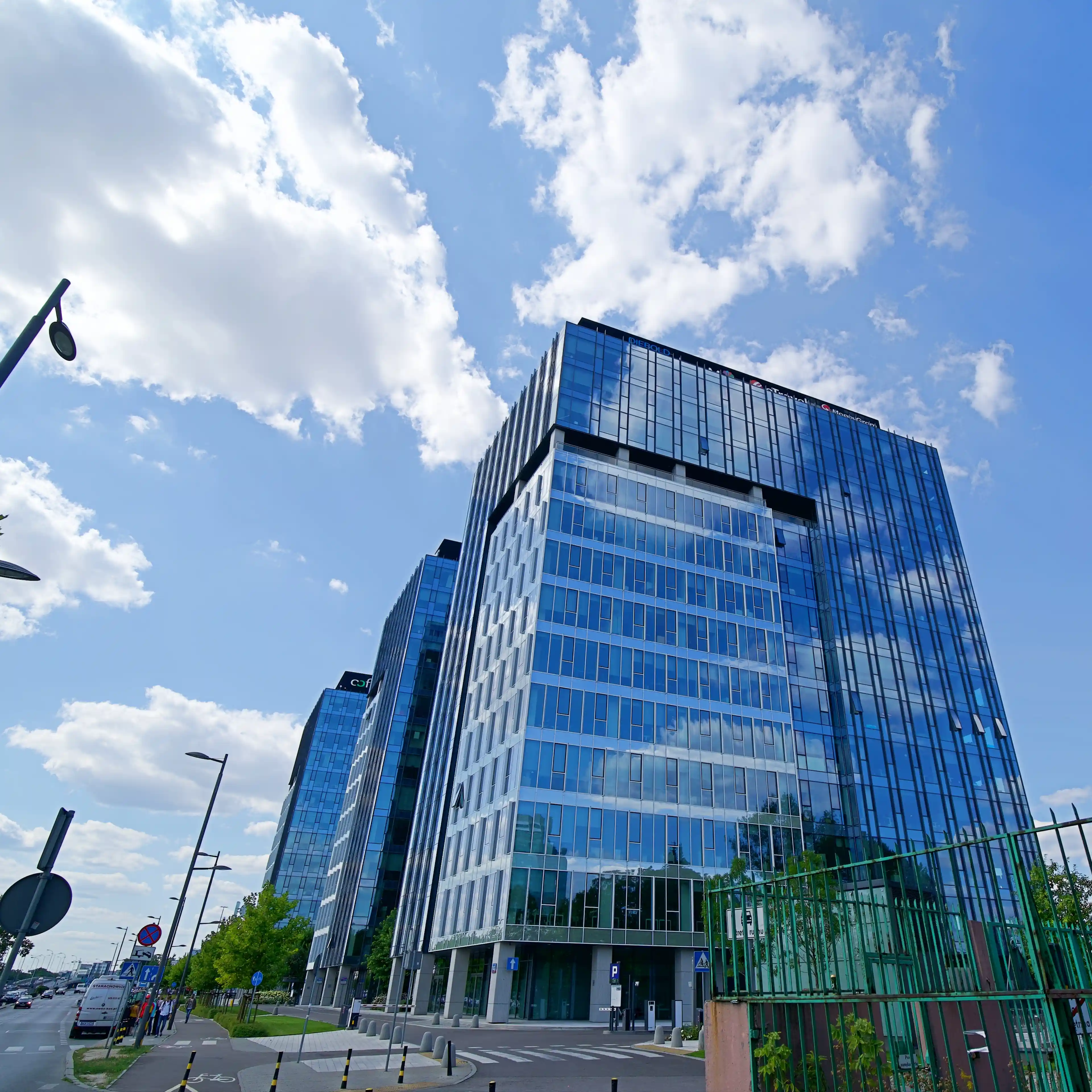 West Station II, Al. Jerozolimskie 142 B, Warszawa, Ochota i Włochy