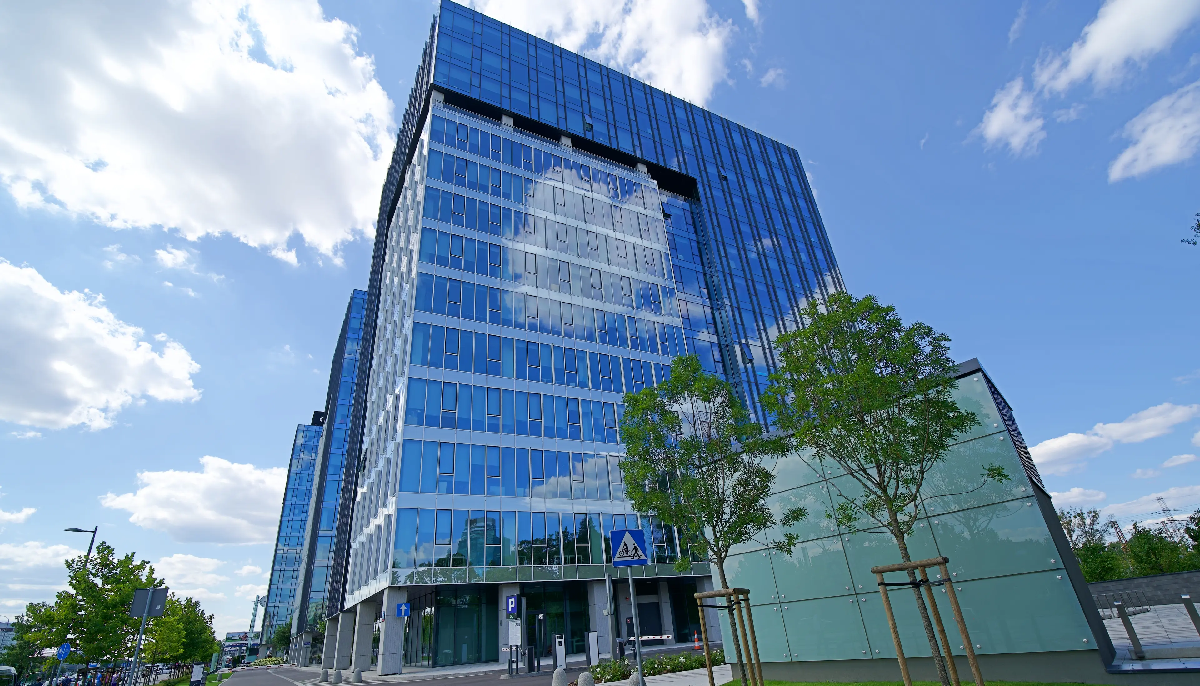 West Station II, Al. Jerozolimskie 142 B, Warsaw, Ochota i Włochy
