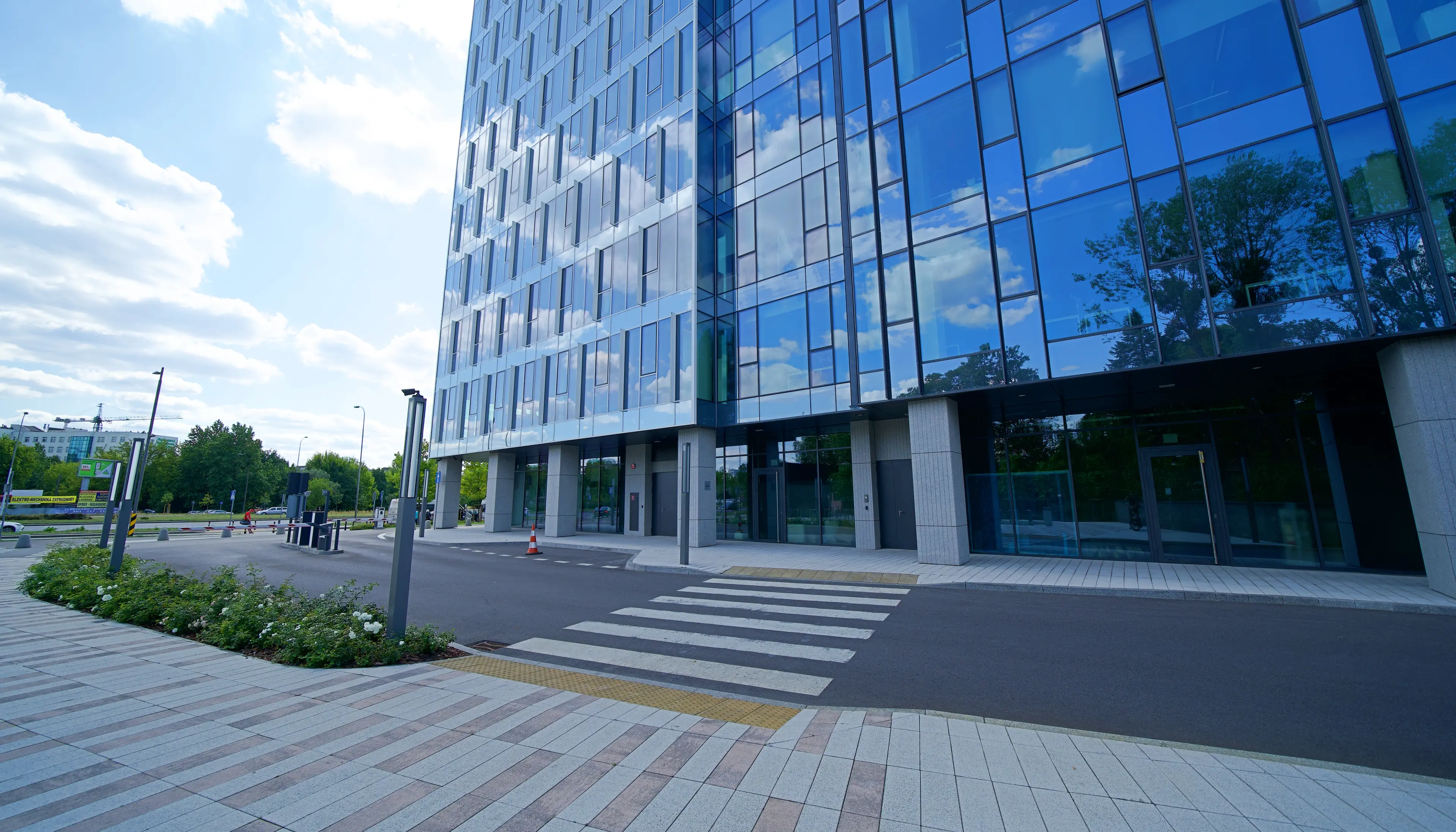 West Station II, Al. Jerozolimskie 142 B, Warszawa, Ochota i Włochy