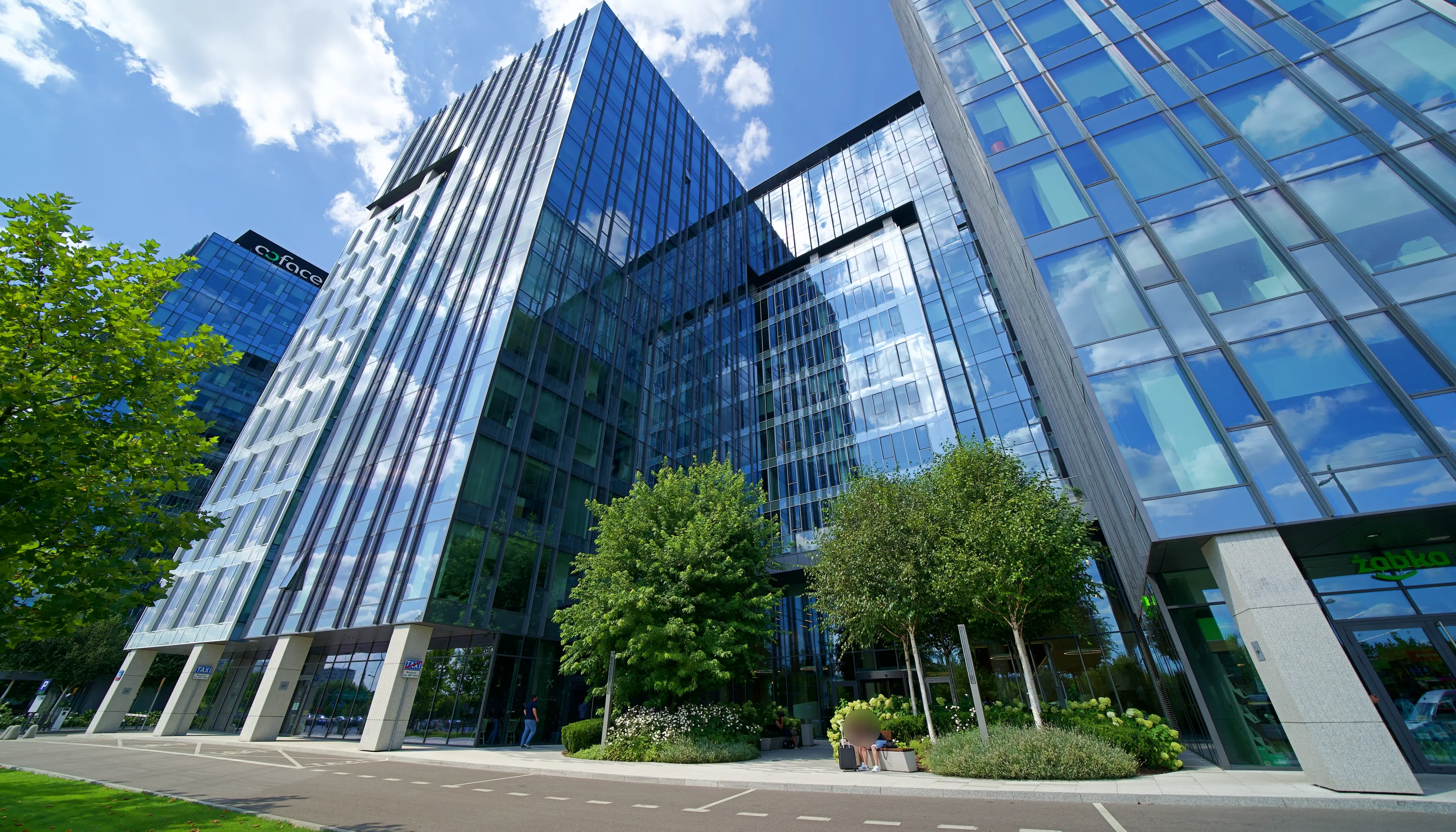 West Station II, Al. Jerozolimskie 142 B, Warsaw, Ochota i Włochy