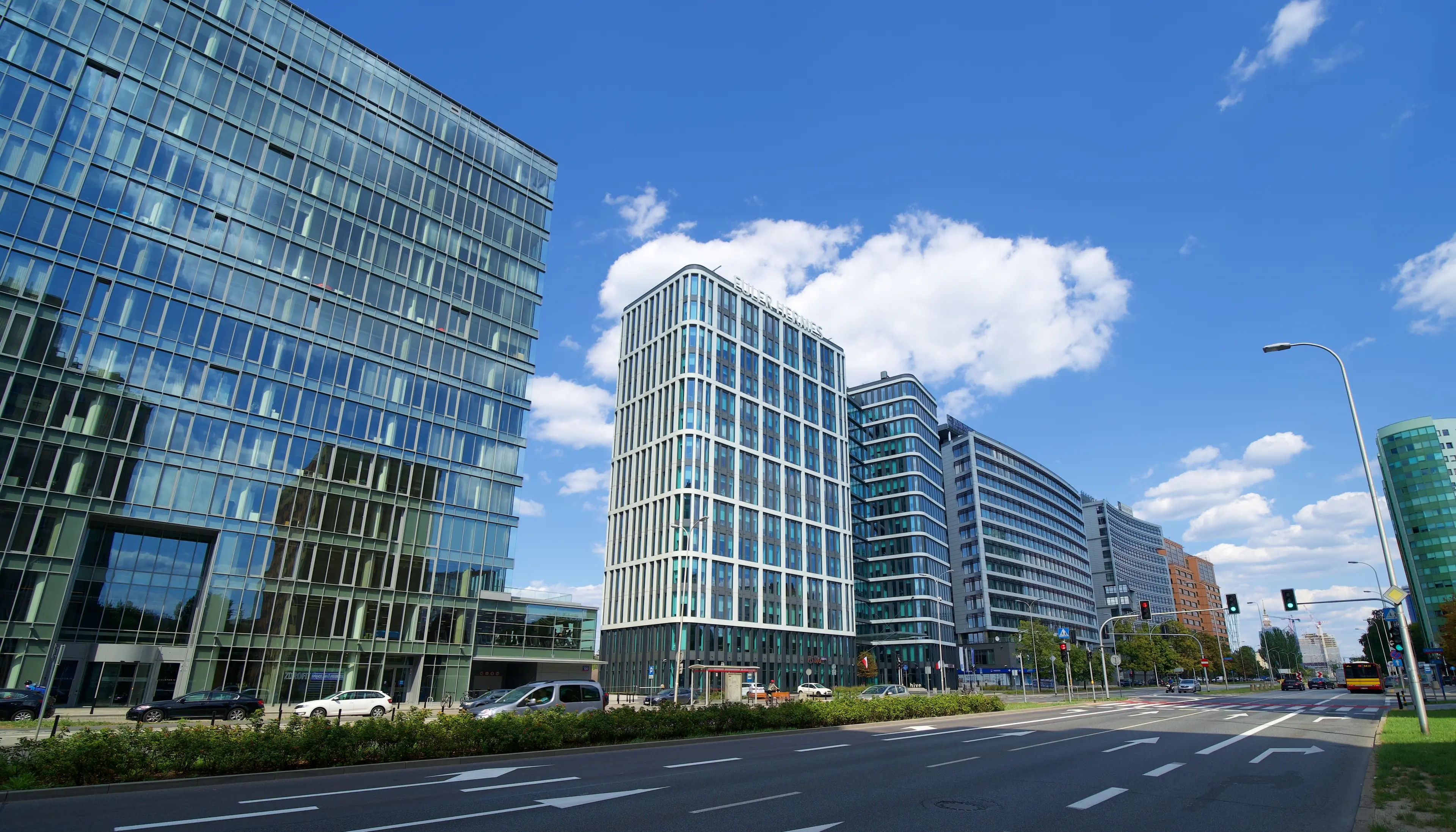 myhive Nimbus, Al. Jerozolimskie 98, Warsaw, Ochota i Włochy