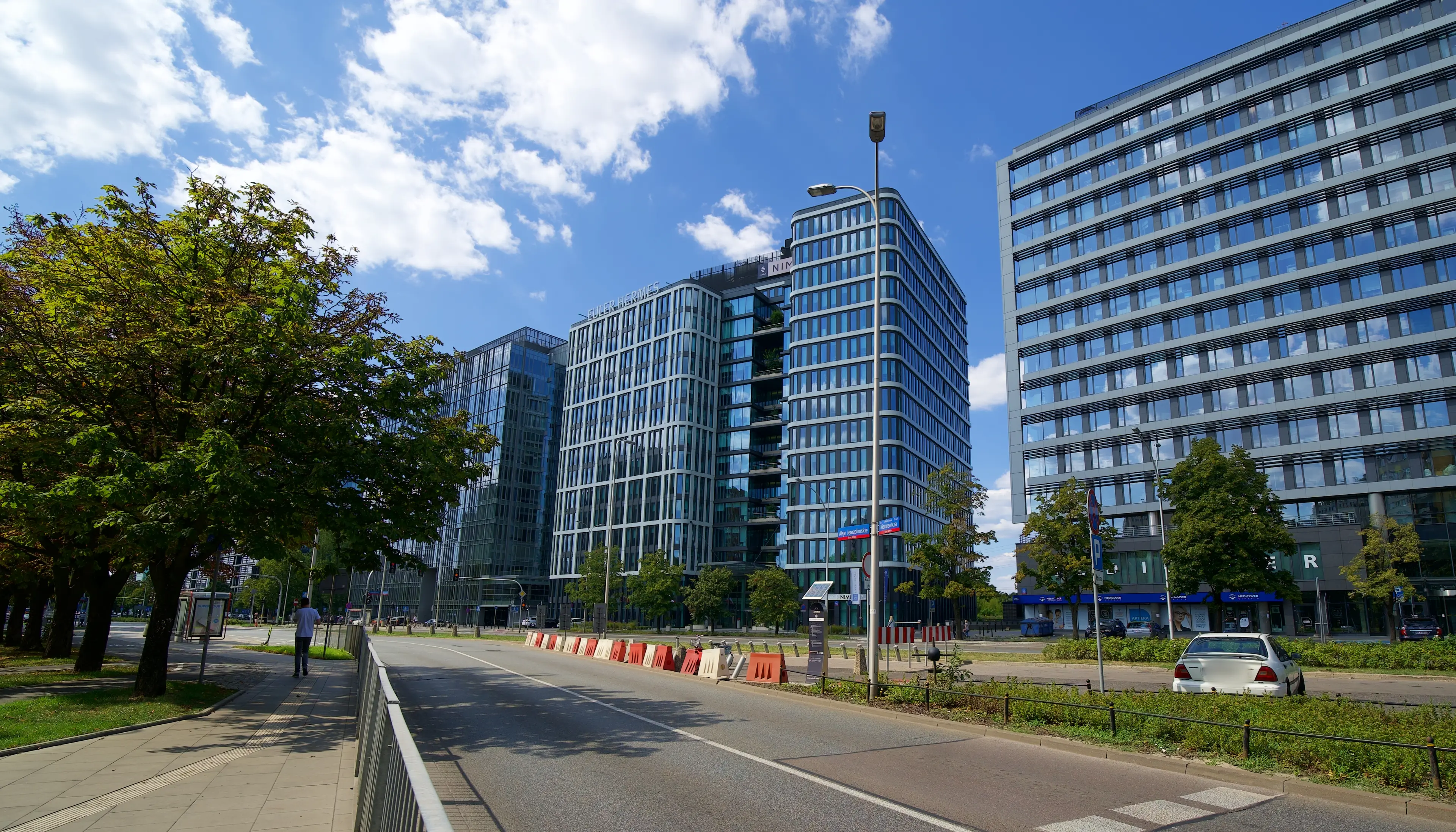 myhive Nimbus, Al. Jerozolimskie 98, Warsaw, Ochota i Włochy