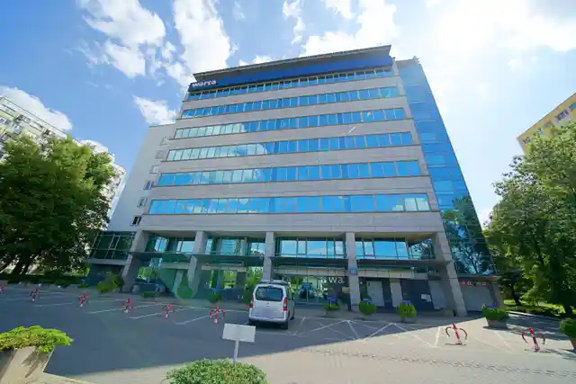 HDI Asekuracja HQ, Al. Jerozolimskie 133 A, Warszawa, Ochota i Włochy