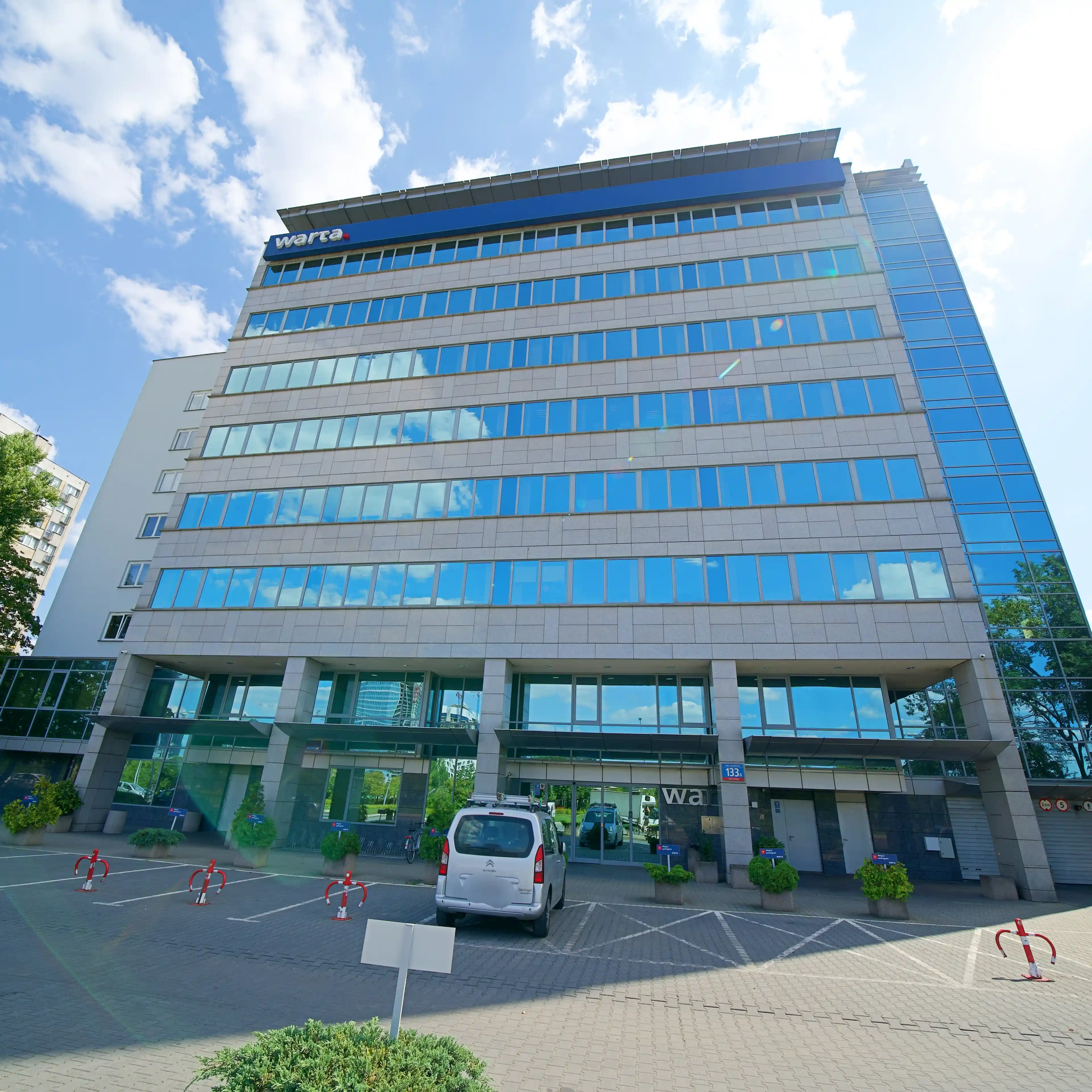 HDI Asekuracja HQ, Al. Jerozolimskie 133 A, Warszawa, Ochota i Włochy