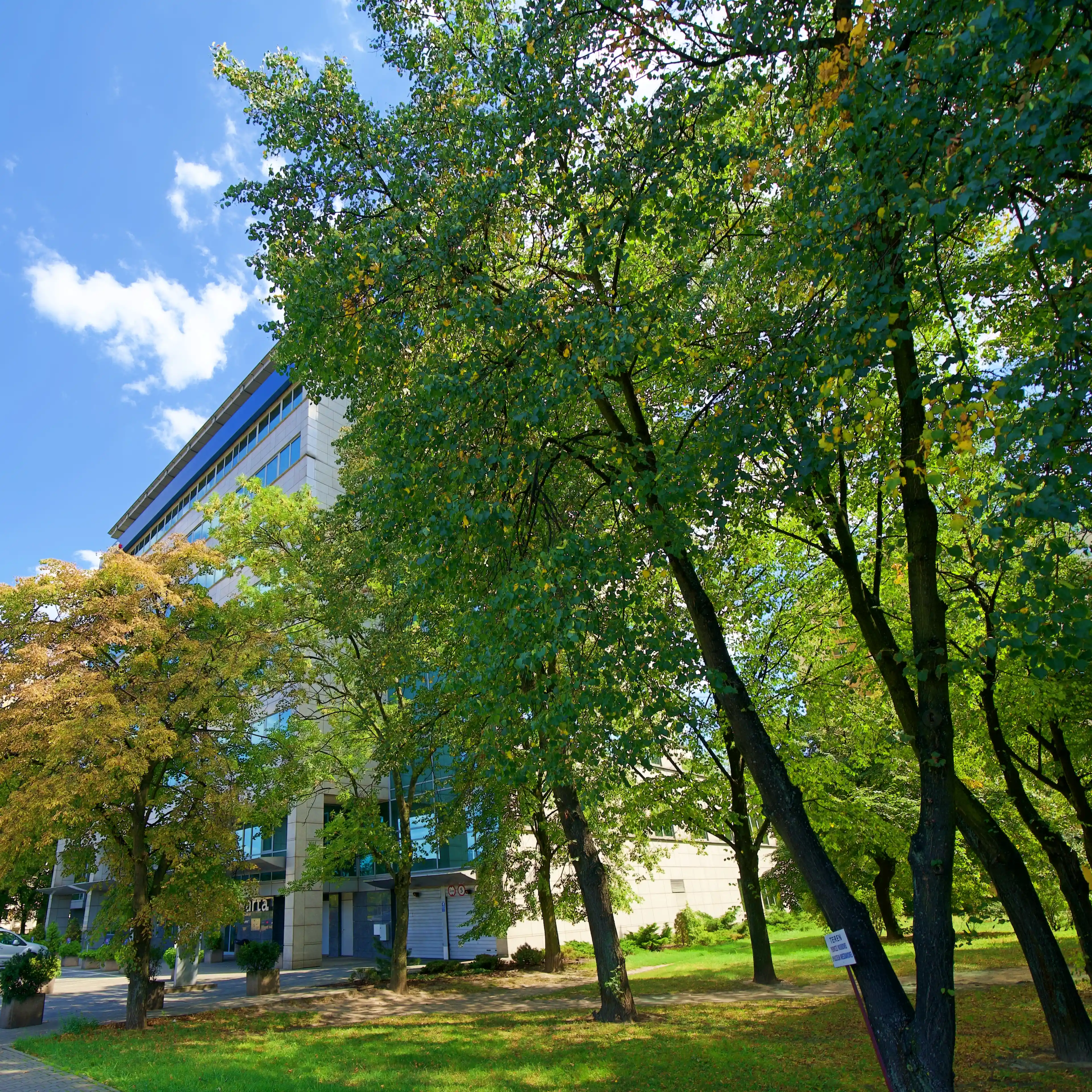 HDI Asekuracja HQ, Al. Jerozolimskie 133 A, Warszawa, Ochota i Włochy