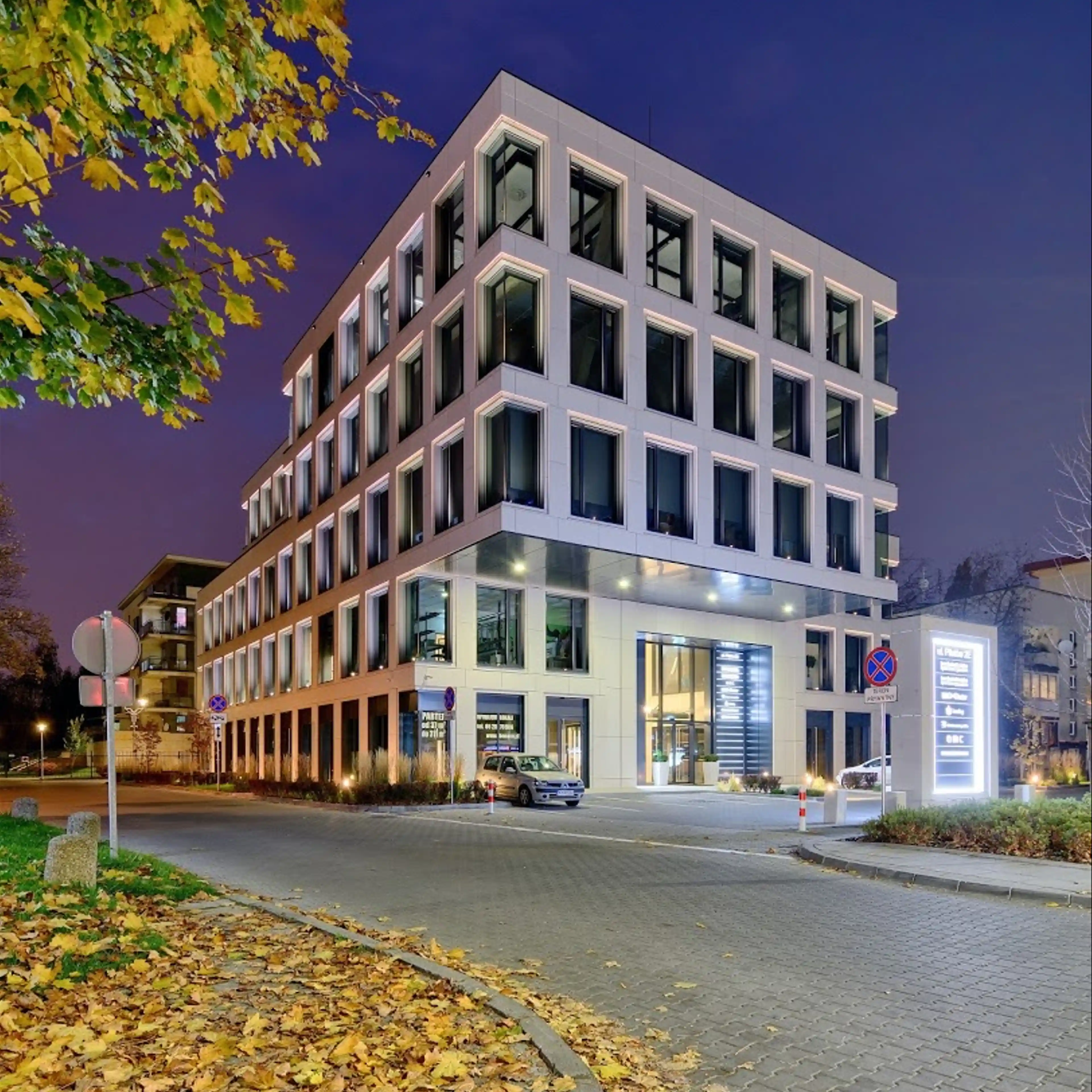 Benaco, Pilotów 2 e, Krakow, Północny Wschód