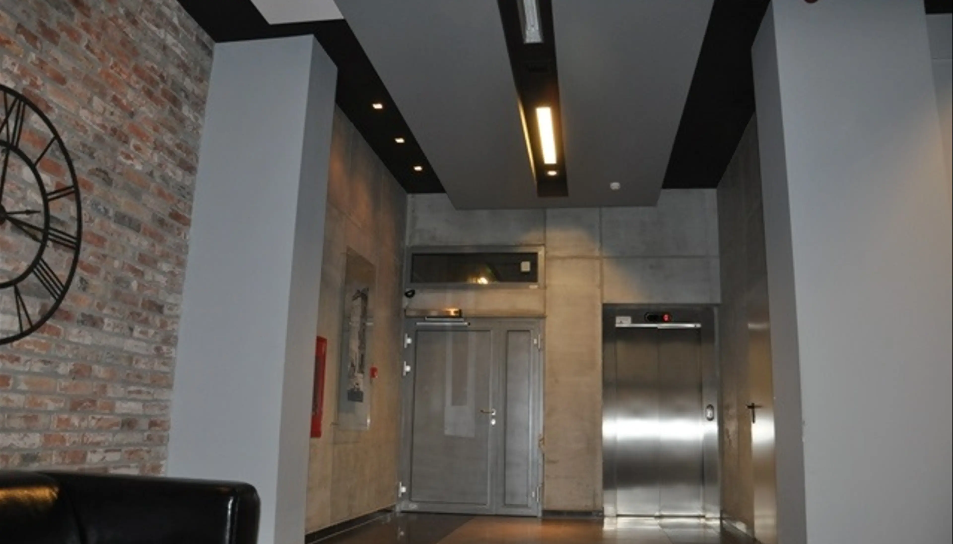 Nowy Świat 32 / Foksal 18, Nowy Świat 32, Warsaw, Centrum