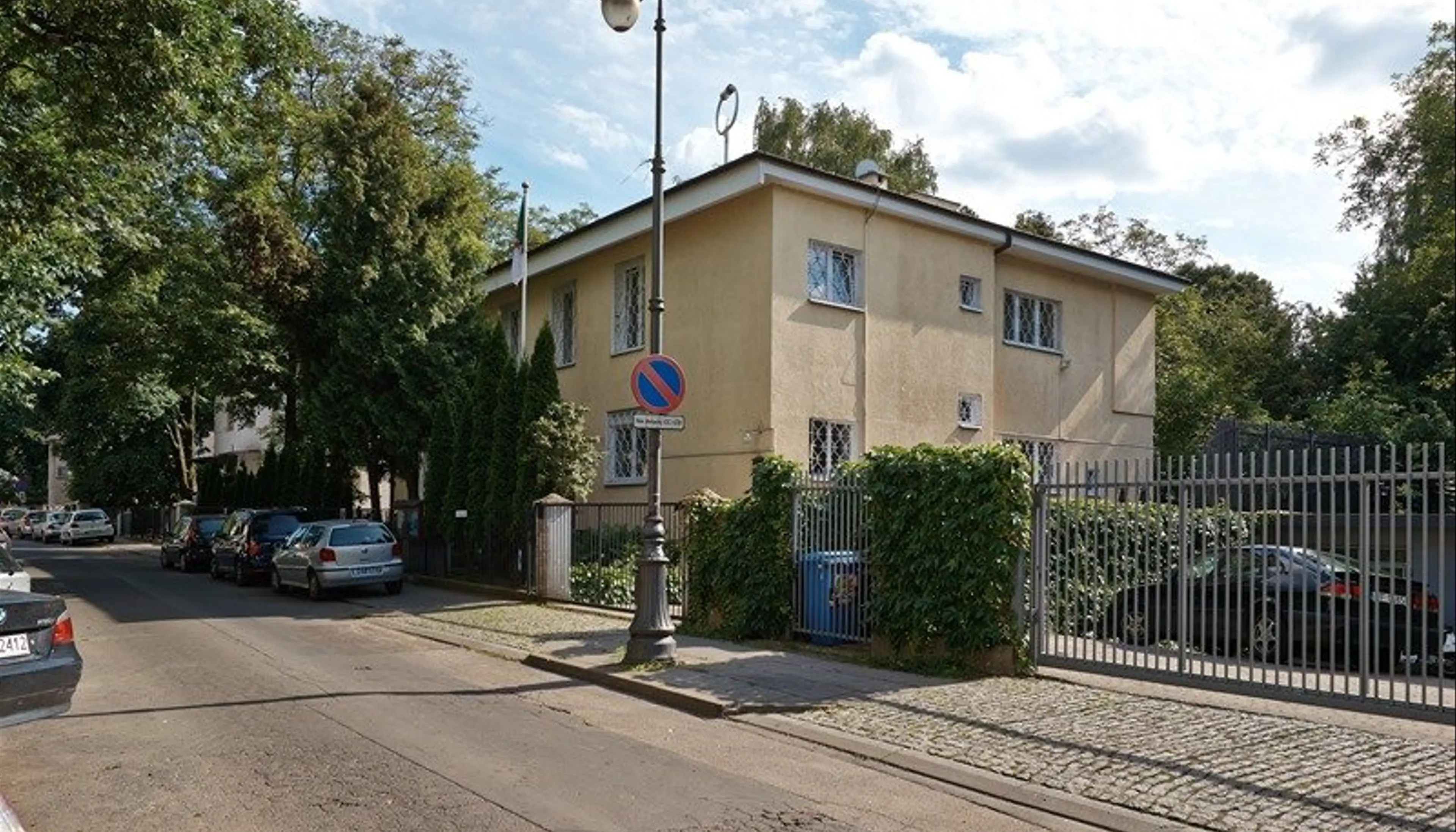 Dąbrowiecka 21, Dąbrowiecka 21, Warsaw, Praga