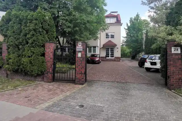 Dąbrowskiego 24, Dąbrowskiego 24, Krakow, Południe