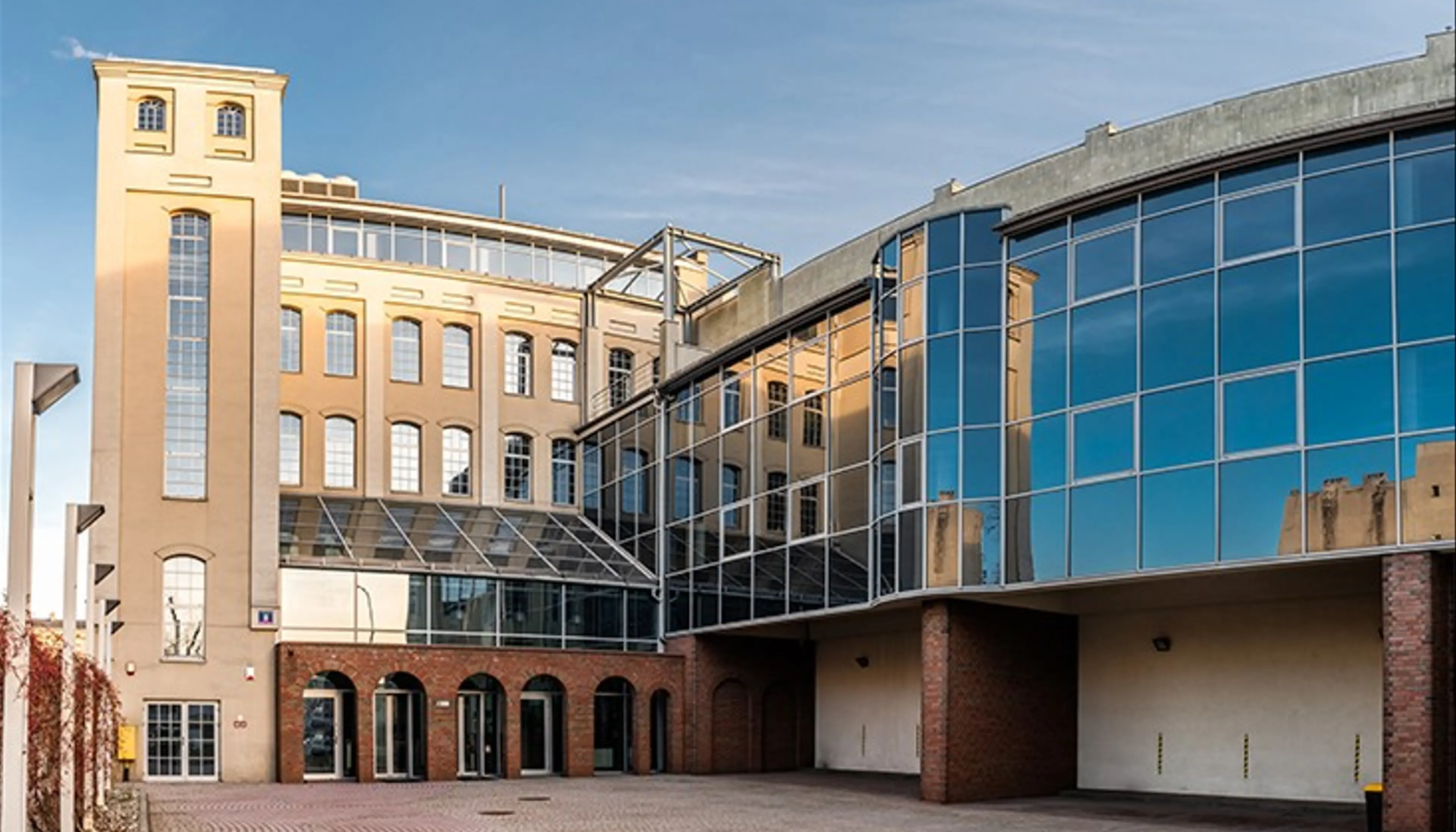 Dowborczyków 8, Dowborczyków 8, Łódź, Widzew