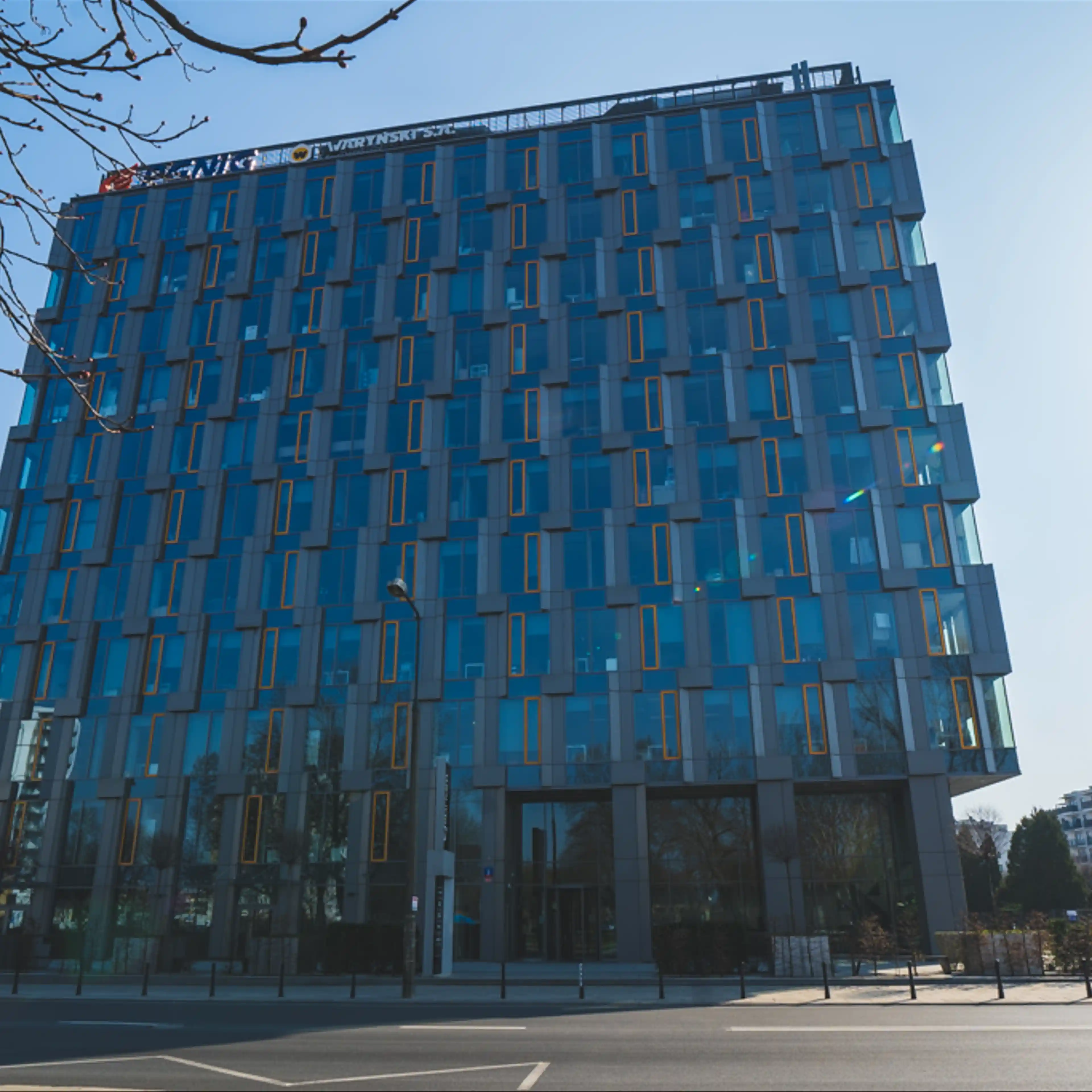 EQlibrium, Jana Kazimierza 3, Warsaw, Wola