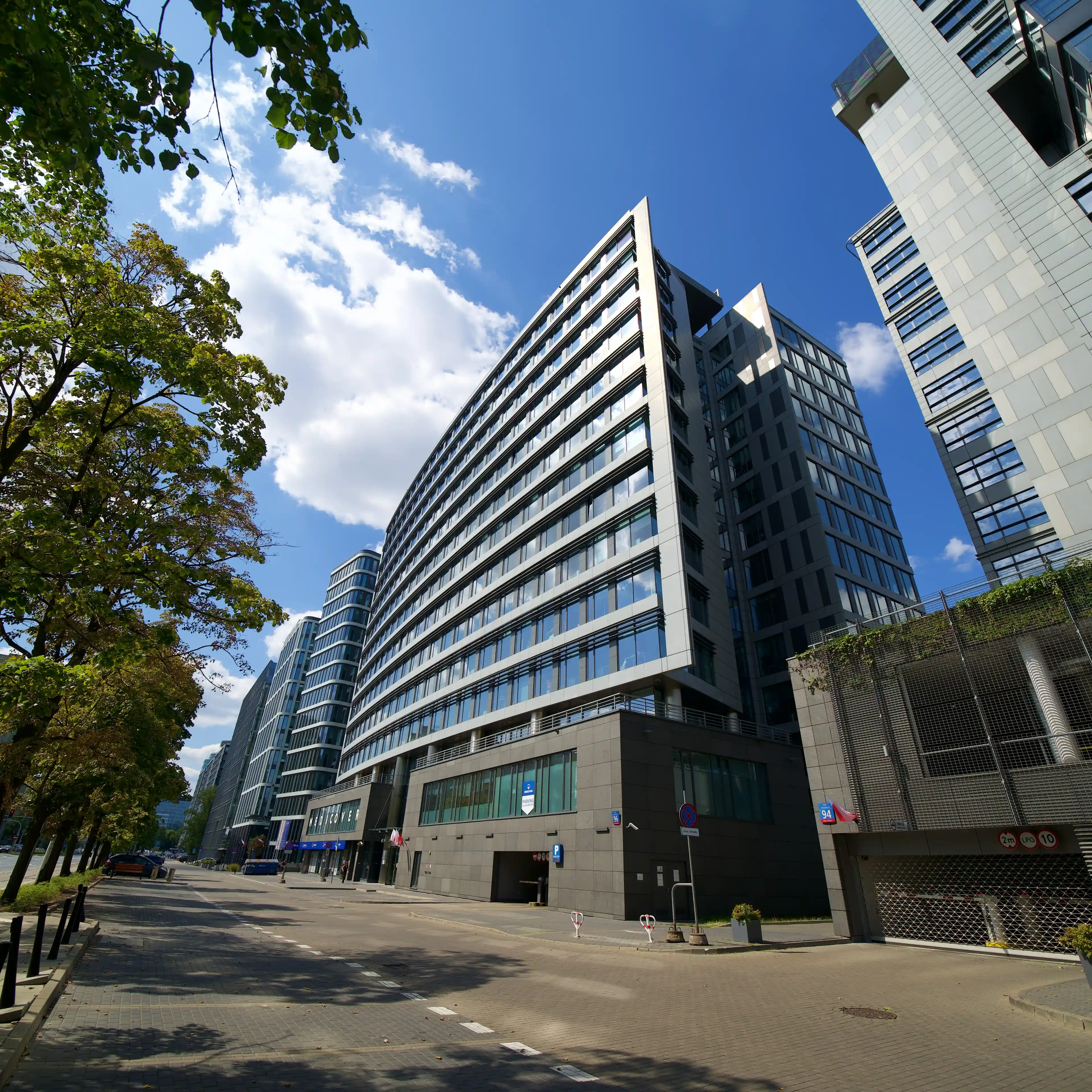 Equator II, Al. Jerozolimskie 96, Warsaw, Ochota i Włochy