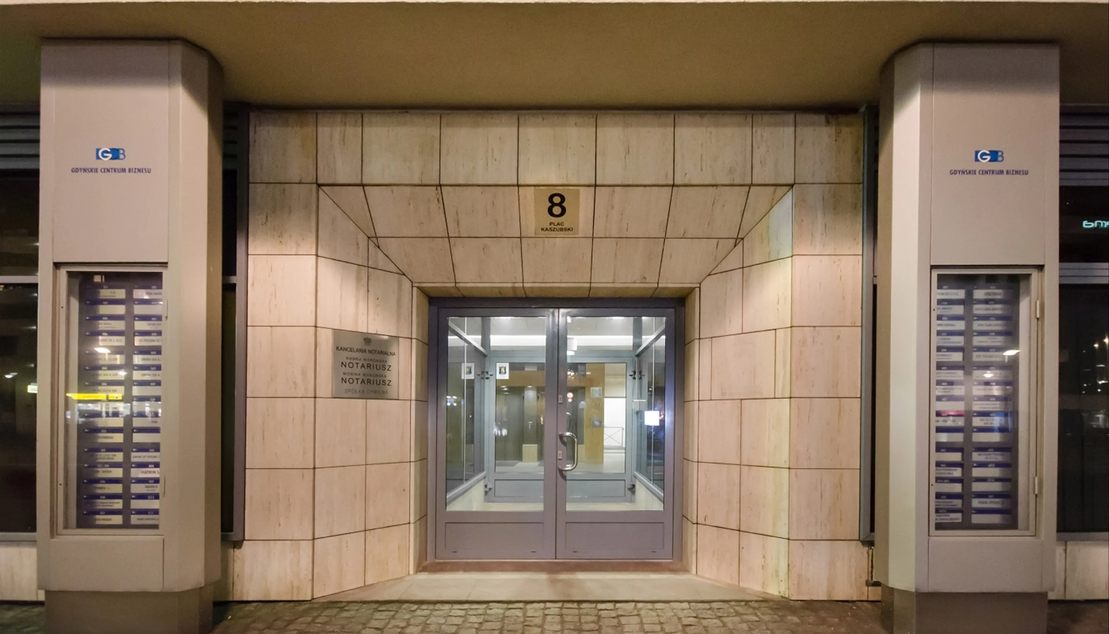 Gdyńskie Centrum Biznesu - Biura serwisowane, Plac Kaszubski 8, Gdynia, Śródmieście