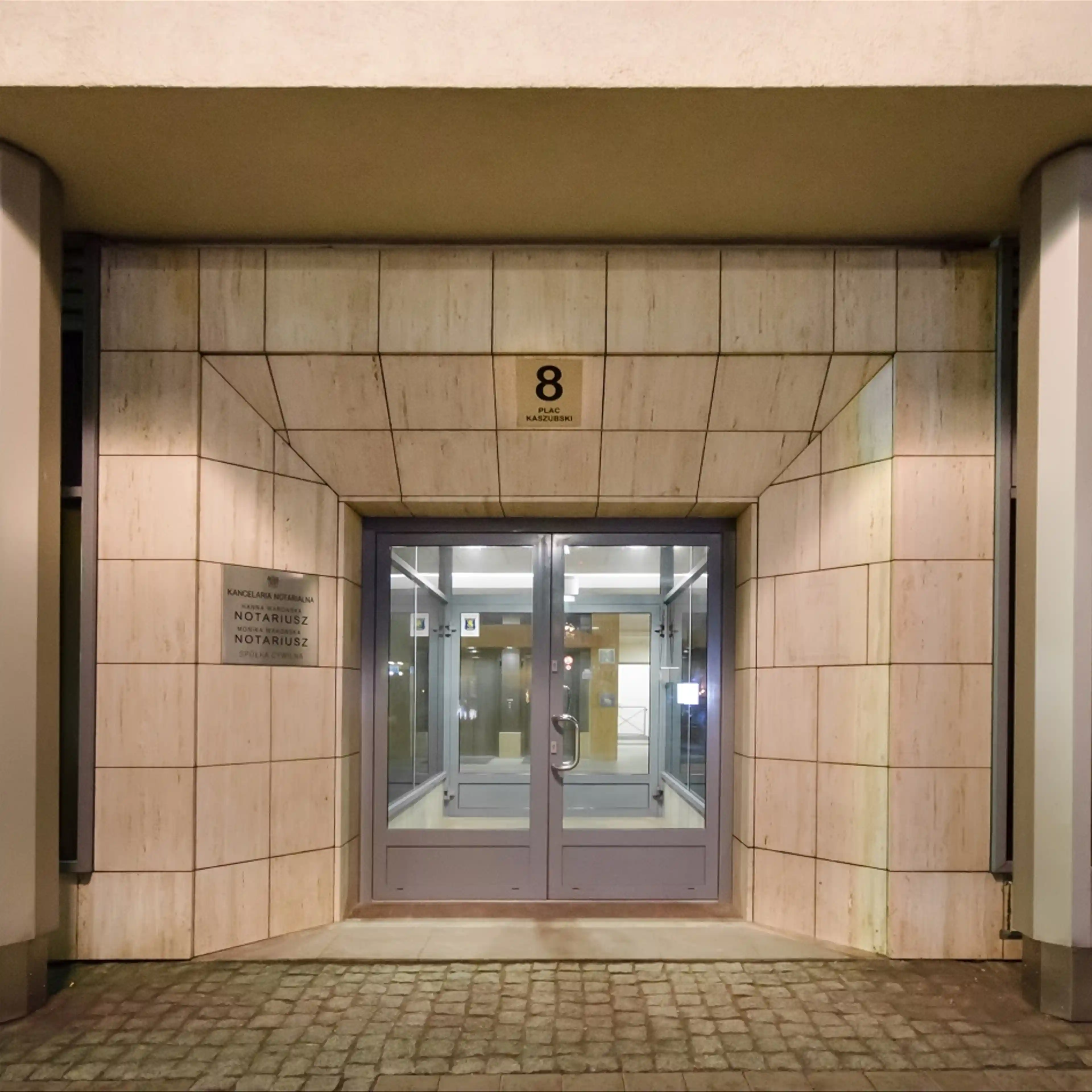 Gdyńskie Centrum Biznesu - Biura serwisowane, Plac Kaszubski 8, Gdynia, Śródmieście