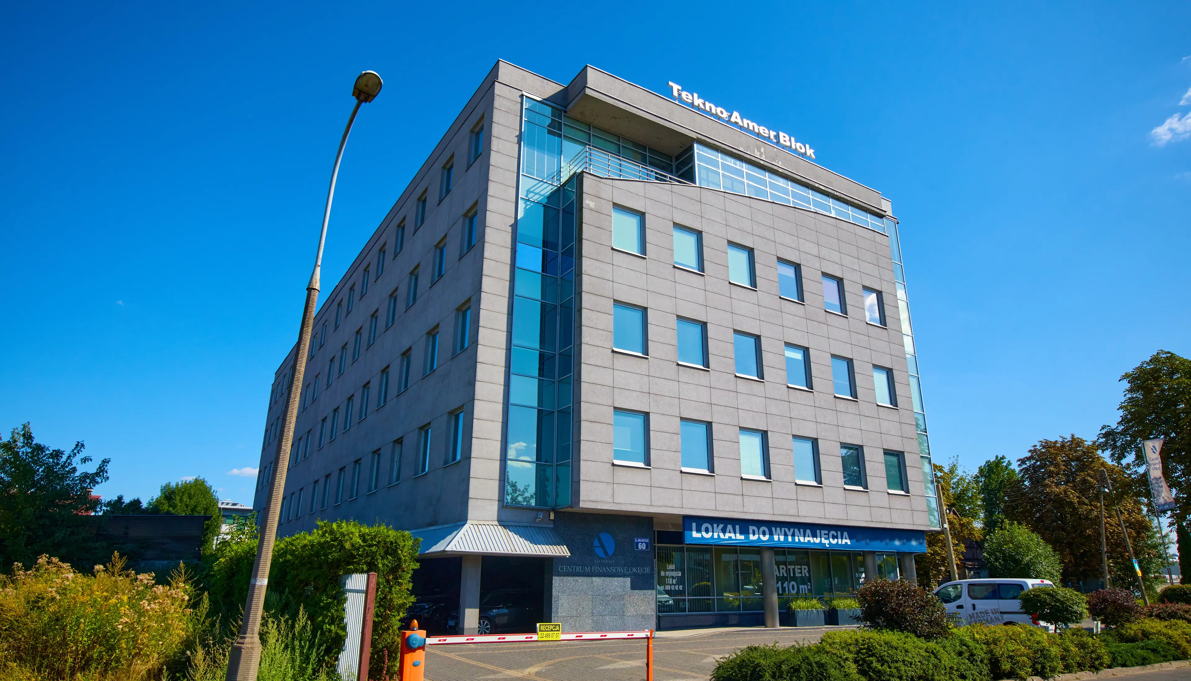 Centrum Finansowe Okęcie, Janka Muzykanta 60, Warszawa, Ochota i Włochy