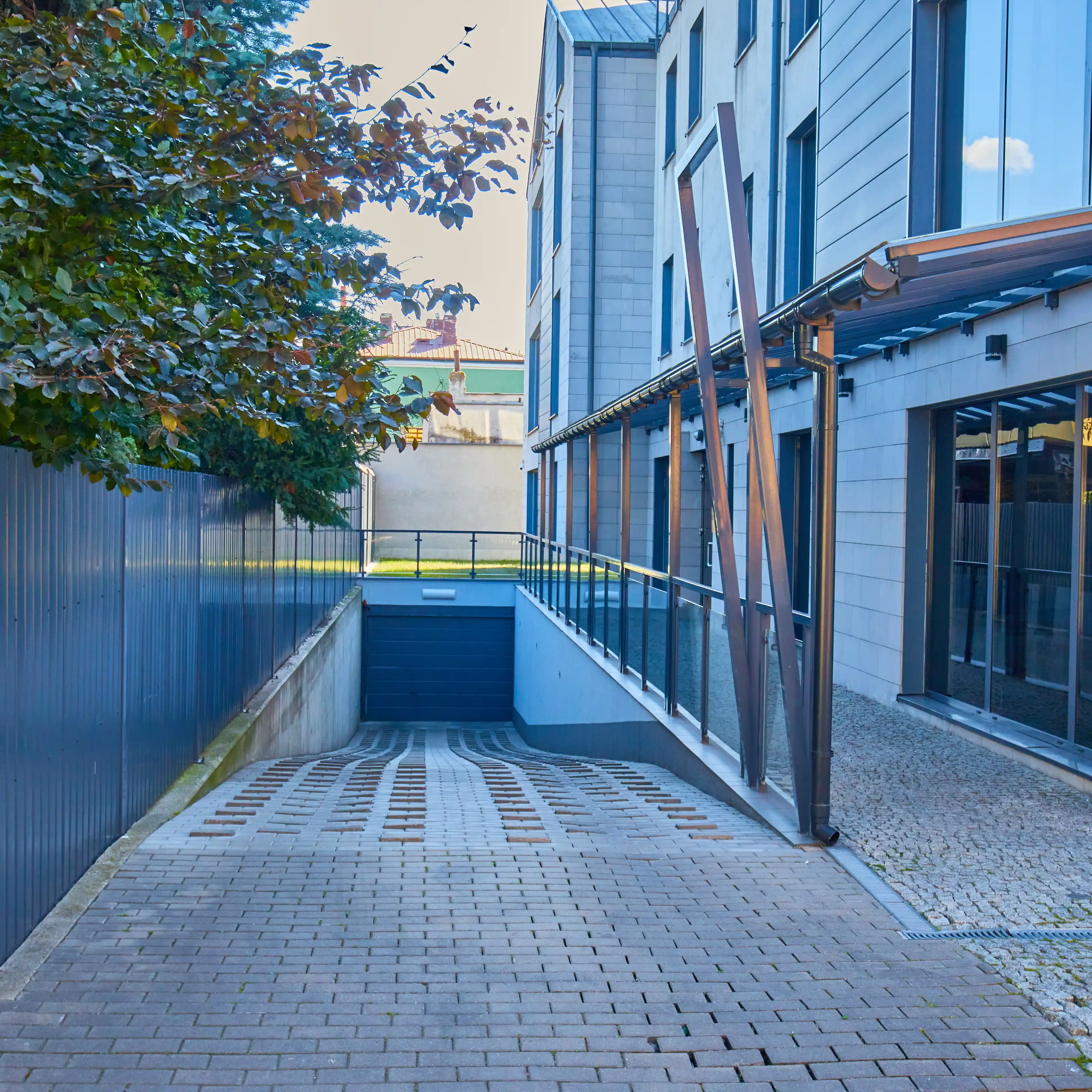 Cyprysowa 23B, Cyprysowa 23B, Warszawa, Ochota i Włochy