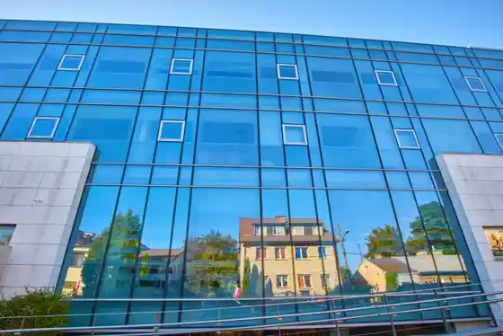 Avon HQ, Słowicza 32, Warsaw, Ochota i Włochy