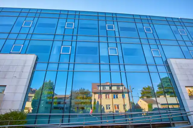 Avon HQ, Słowicza 32, Warszawa, Ochota i Włochy