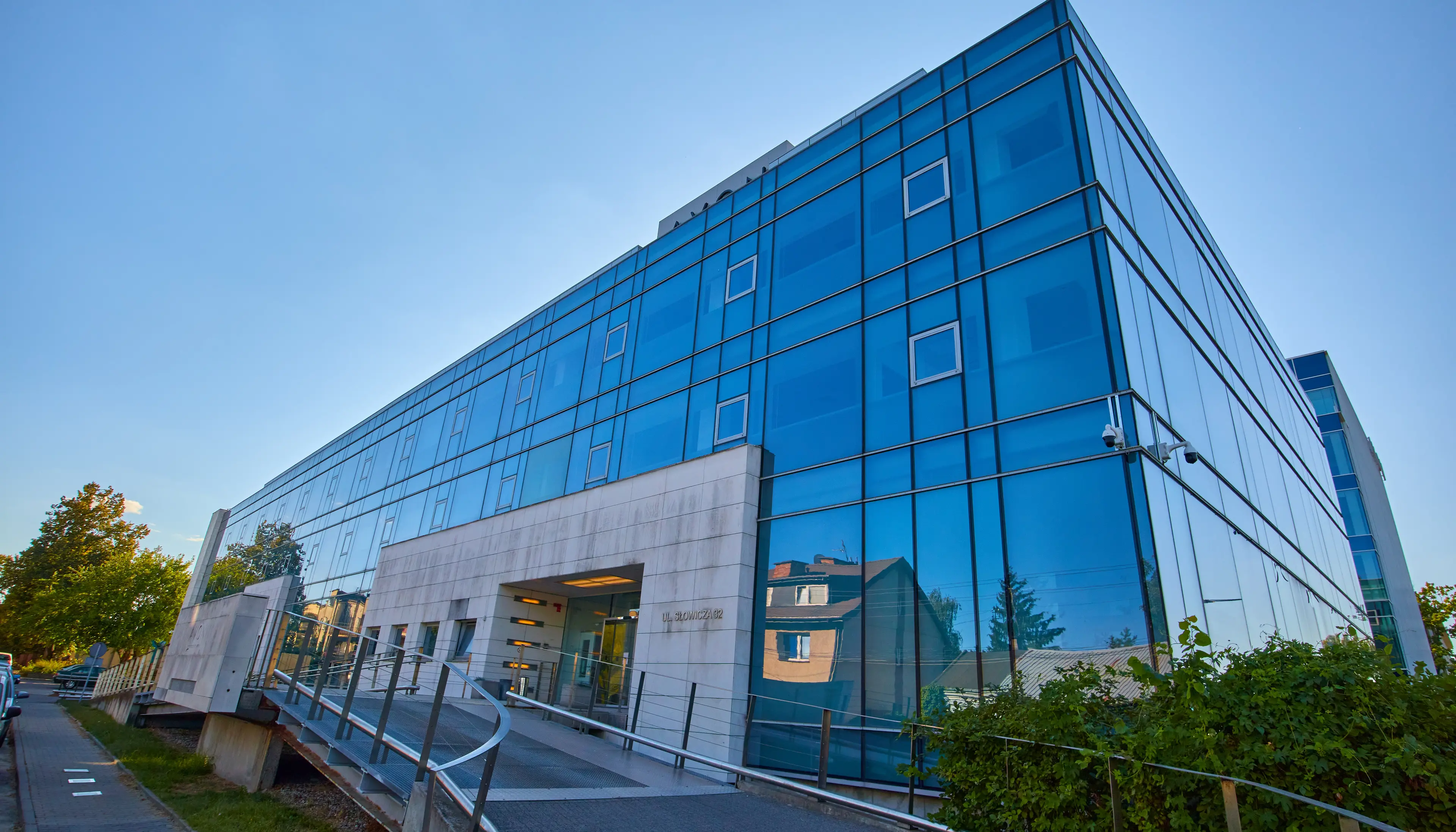 Avon HQ, Słowicza 32, Warsaw, Ochota i Włochy