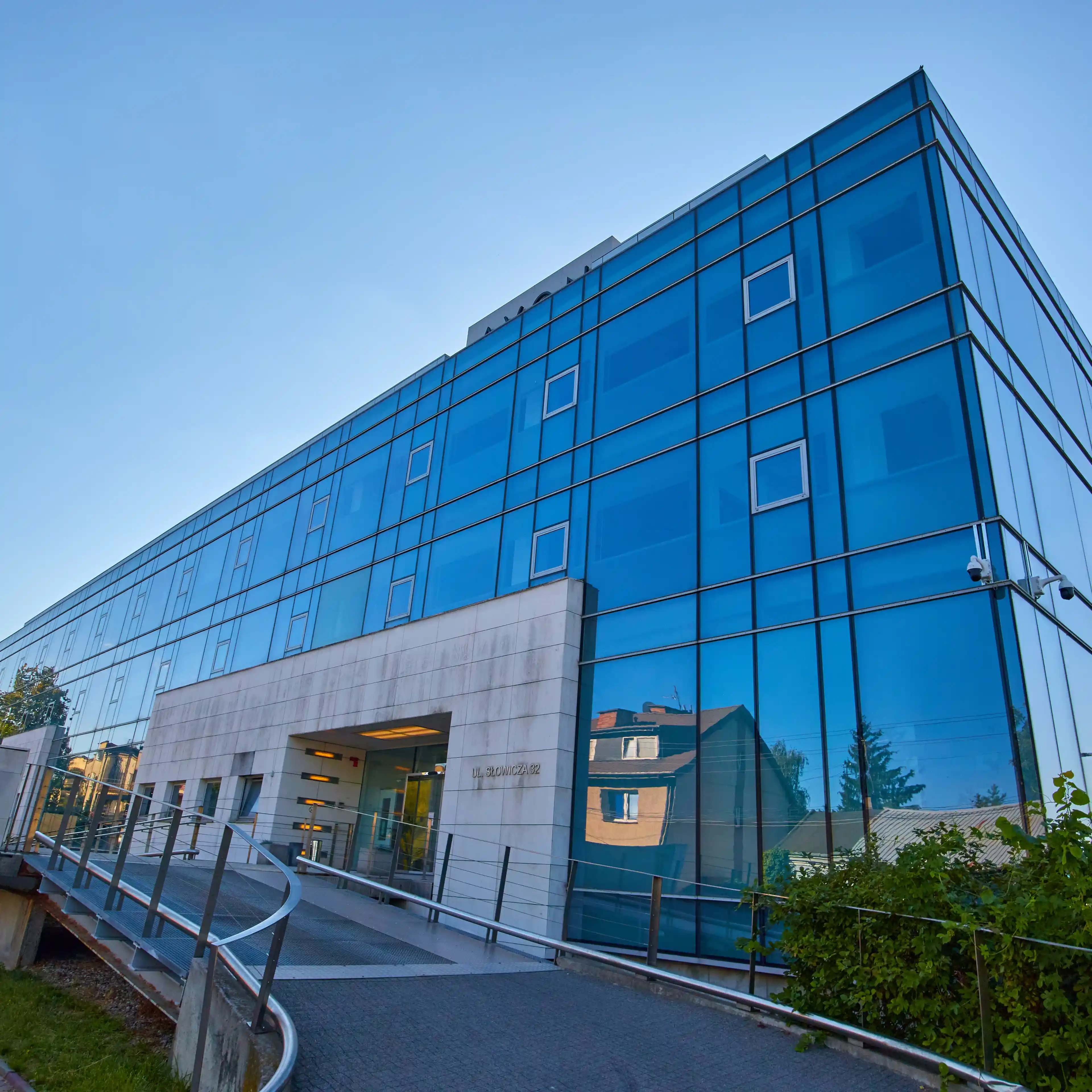 Avon HQ, Słowicza 32, Warszawa, Ochota i Włochy