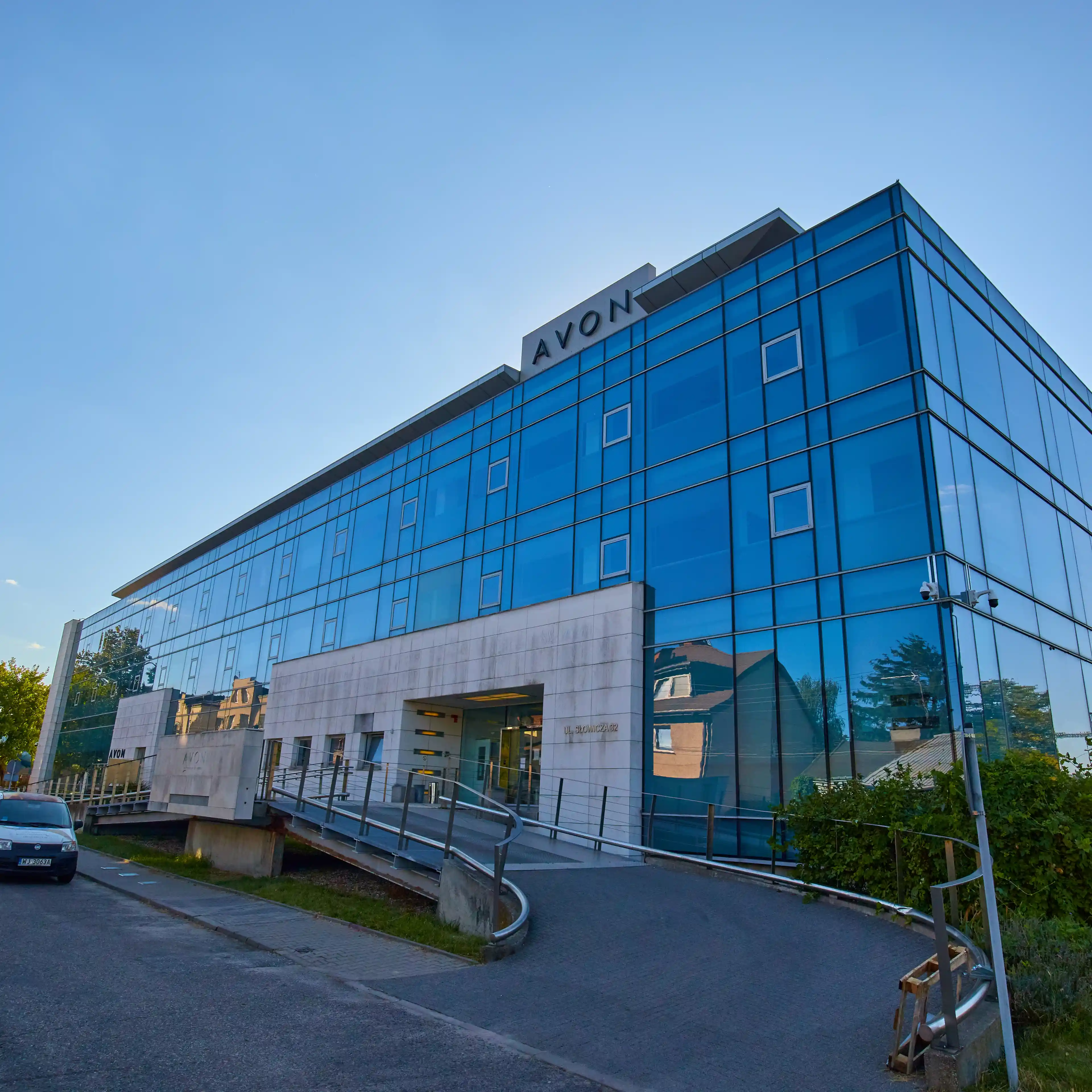 Avon HQ, Słowicza 32, Warszawa, Ochota i Włochy