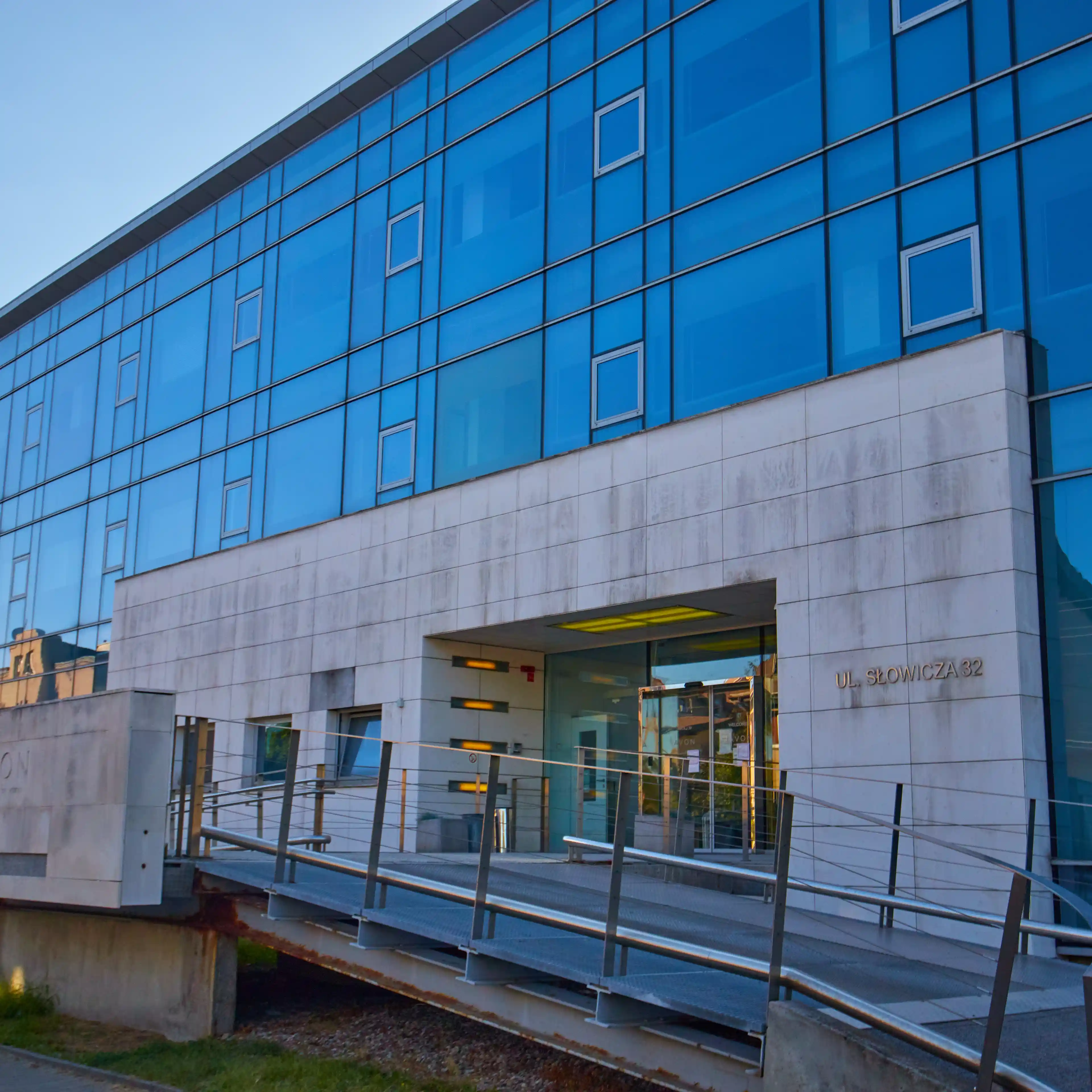 Avon HQ, Słowicza 32, Warszawa, Ochota i Włochy