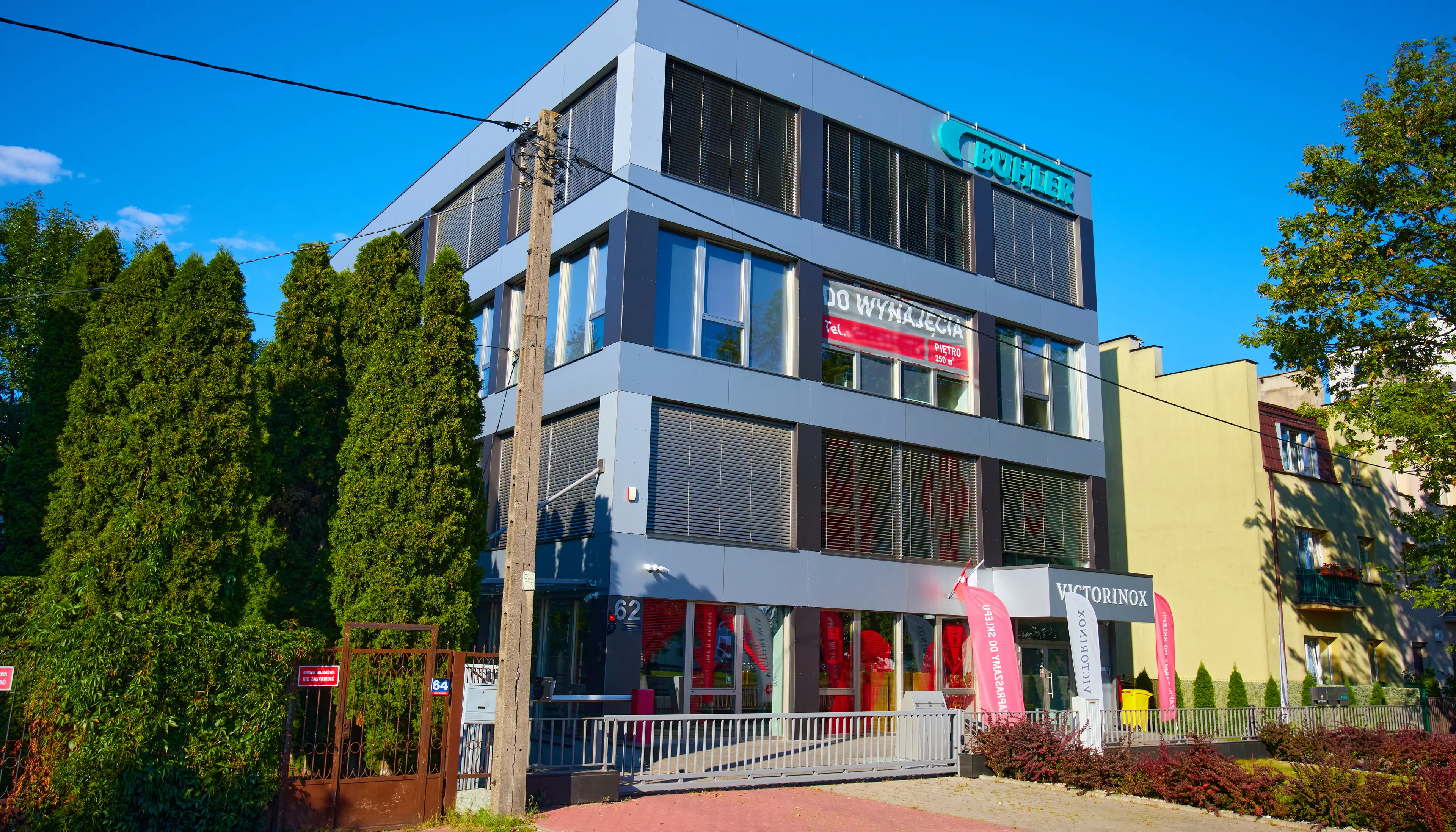 Victorinox, Komitetu Obrony Robotników 62, Warsaw, Ochota i Włochy