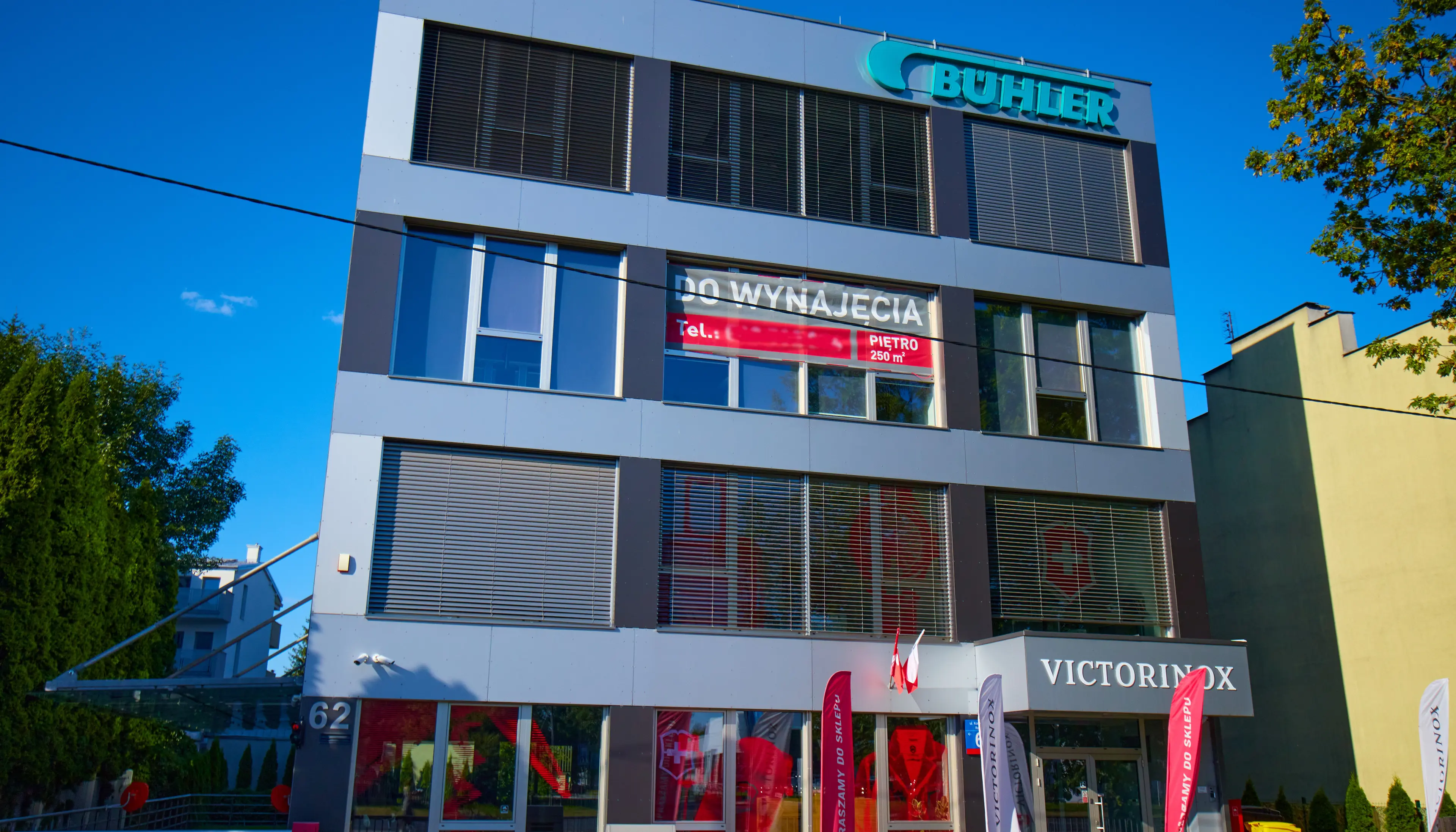 Victorinox, Komitetu Obrony Robotników 62, Warsaw, Ochota i Włochy