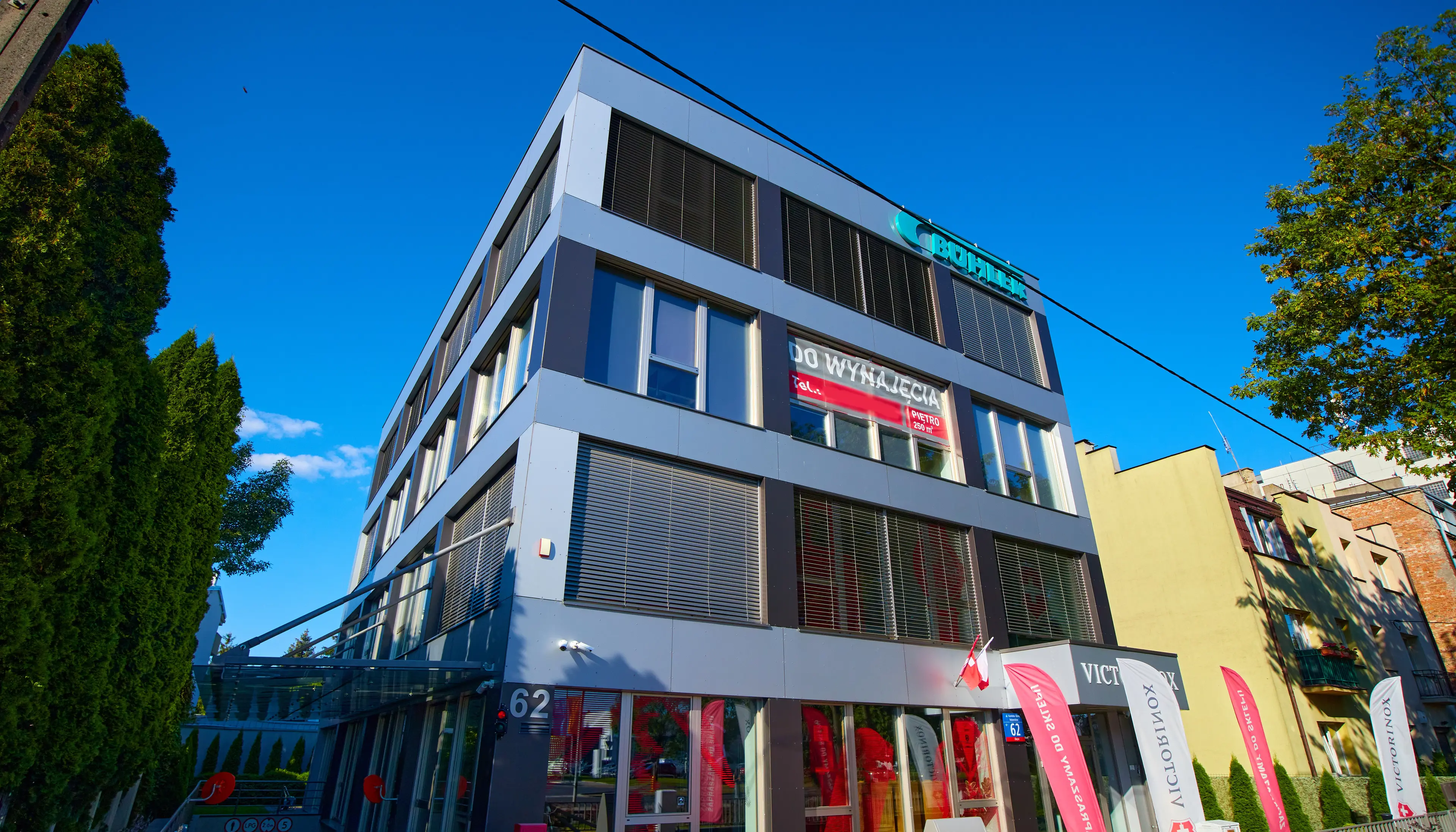 Victorinox, Komitetu Obrony Robotników 62, Warsaw, Ochota i Włochy