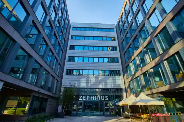 Aeropark - Zephirus, Komitetu Obrony Robotników 45, Warsaw, Ochota i Włochy