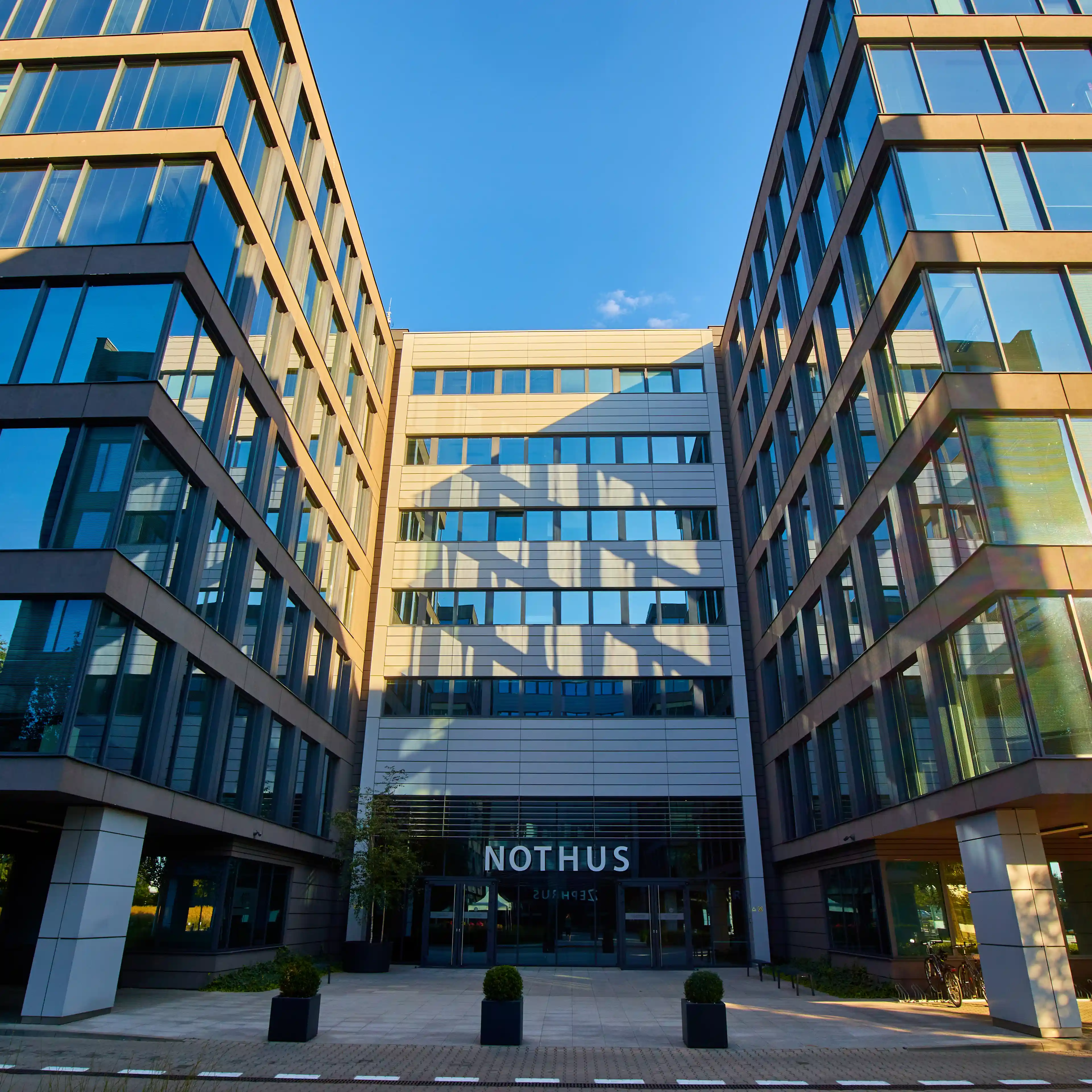 Aeropark - Nothus, Komitetu Obrony Robotników 45, Warsaw, Ochota i Włochy