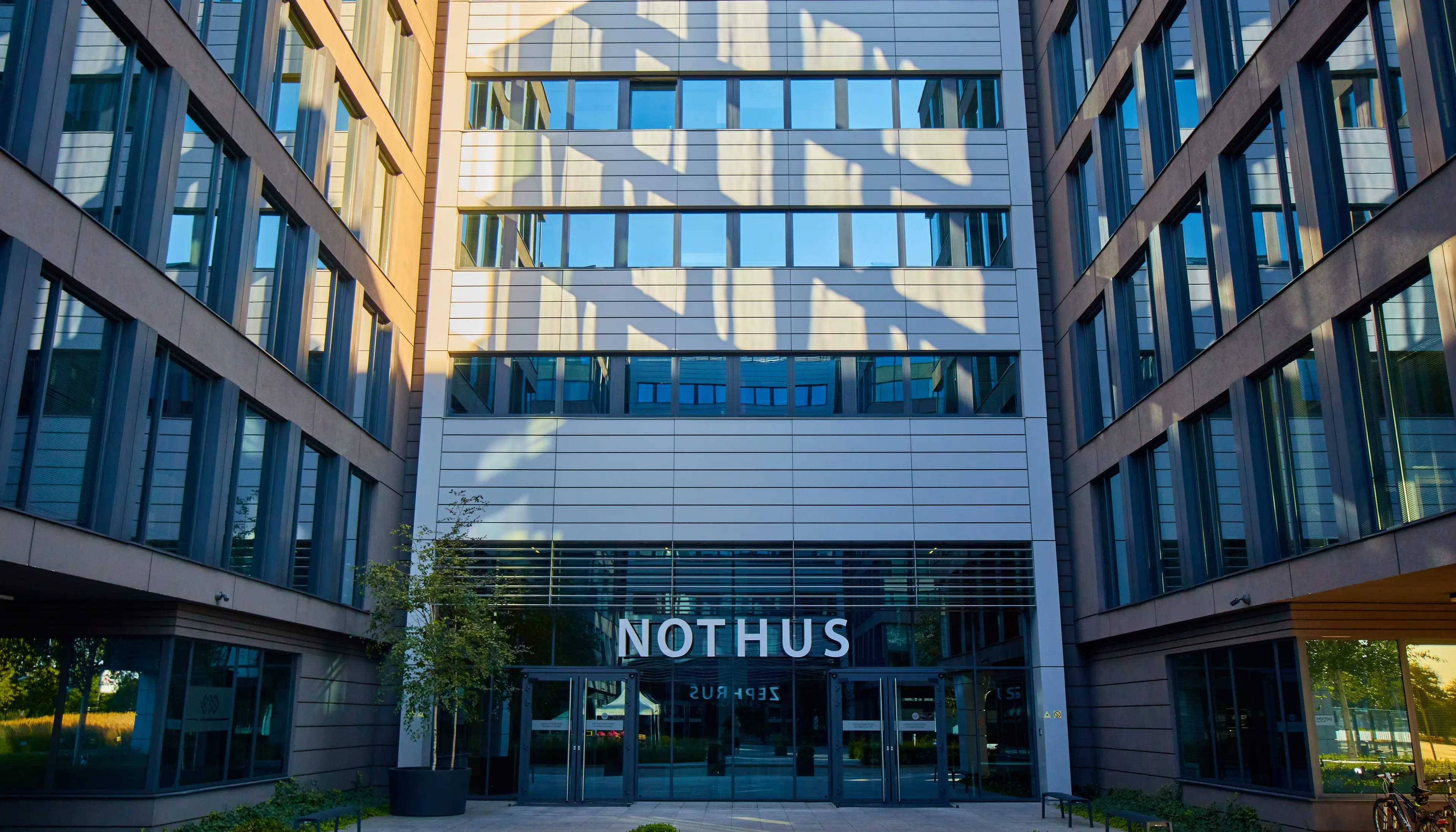 Aeropark - Nothus, Komitetu Obrony Robotników 45, Warszawa, Ochota i Włochy