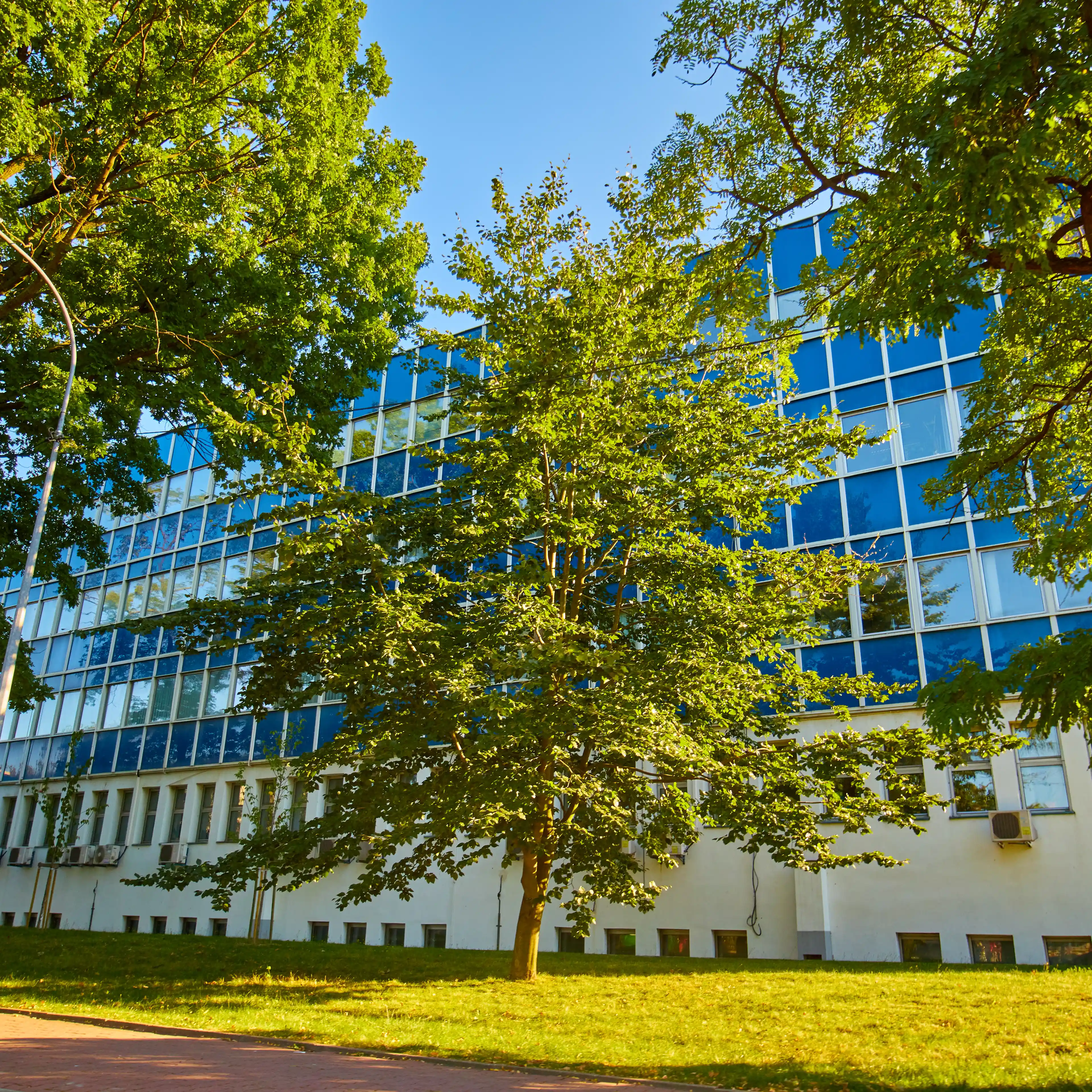 PLL LOT HQ, 17 Stycznia 39, Warszawa, Ochota i Włochy