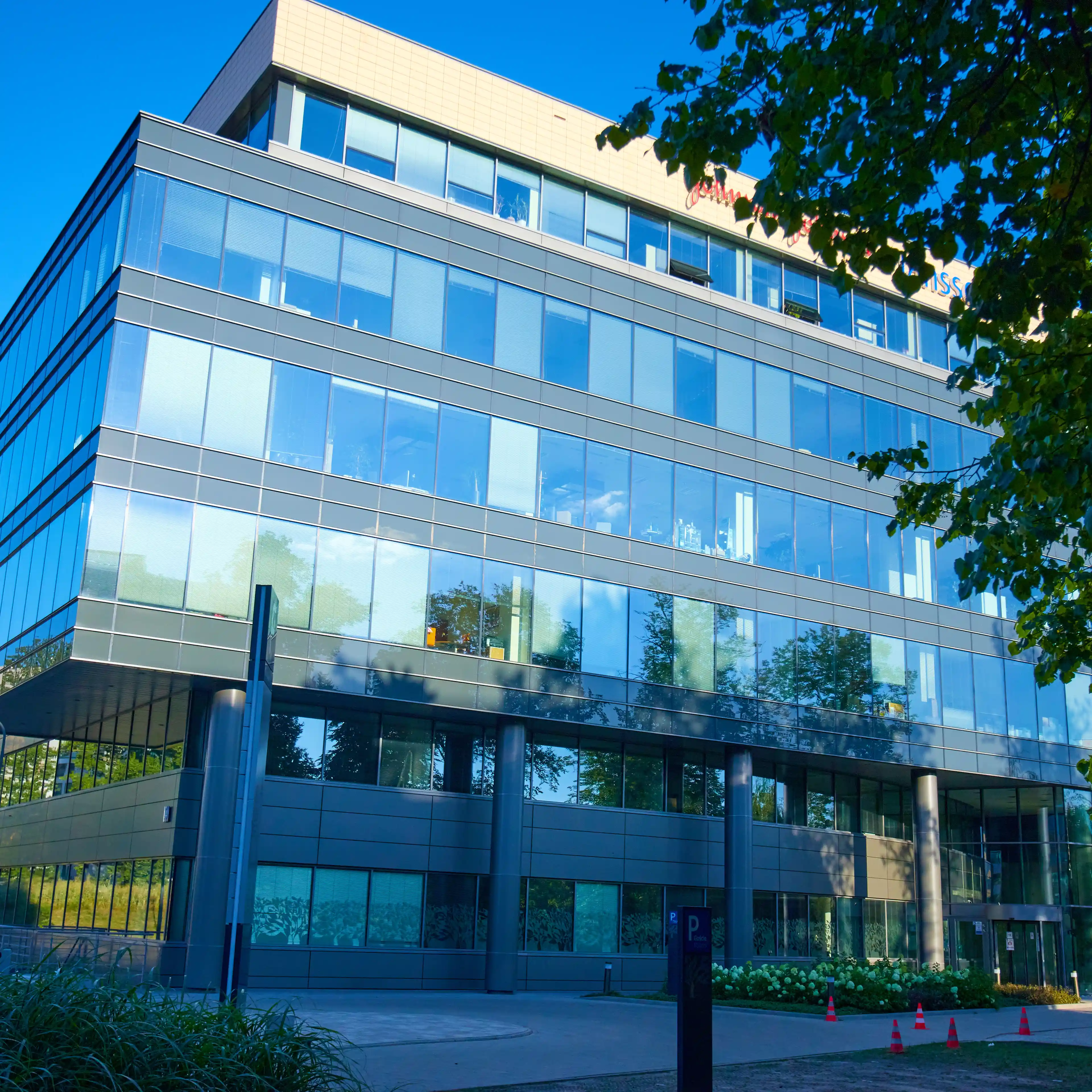 Wiśniowy Business Park F, Iłżecka 24, Warszawa, Ochota i Włochy